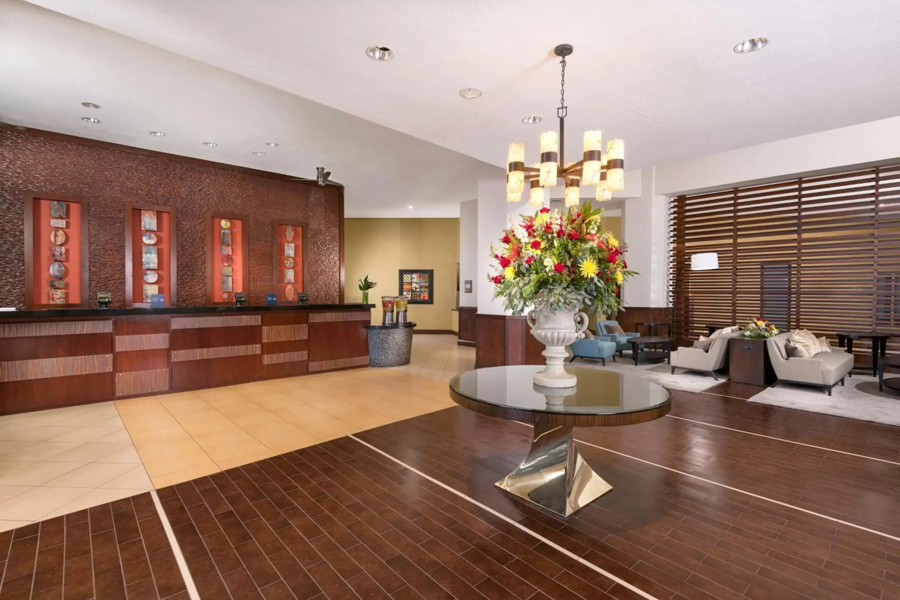 Lobby or reception, Lobby/Reception in Doubletree by Hilton Phoenix Mesa