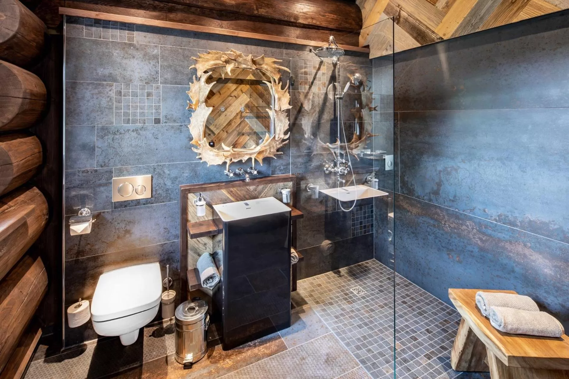 Shower in Timberjacks Kassel Motel