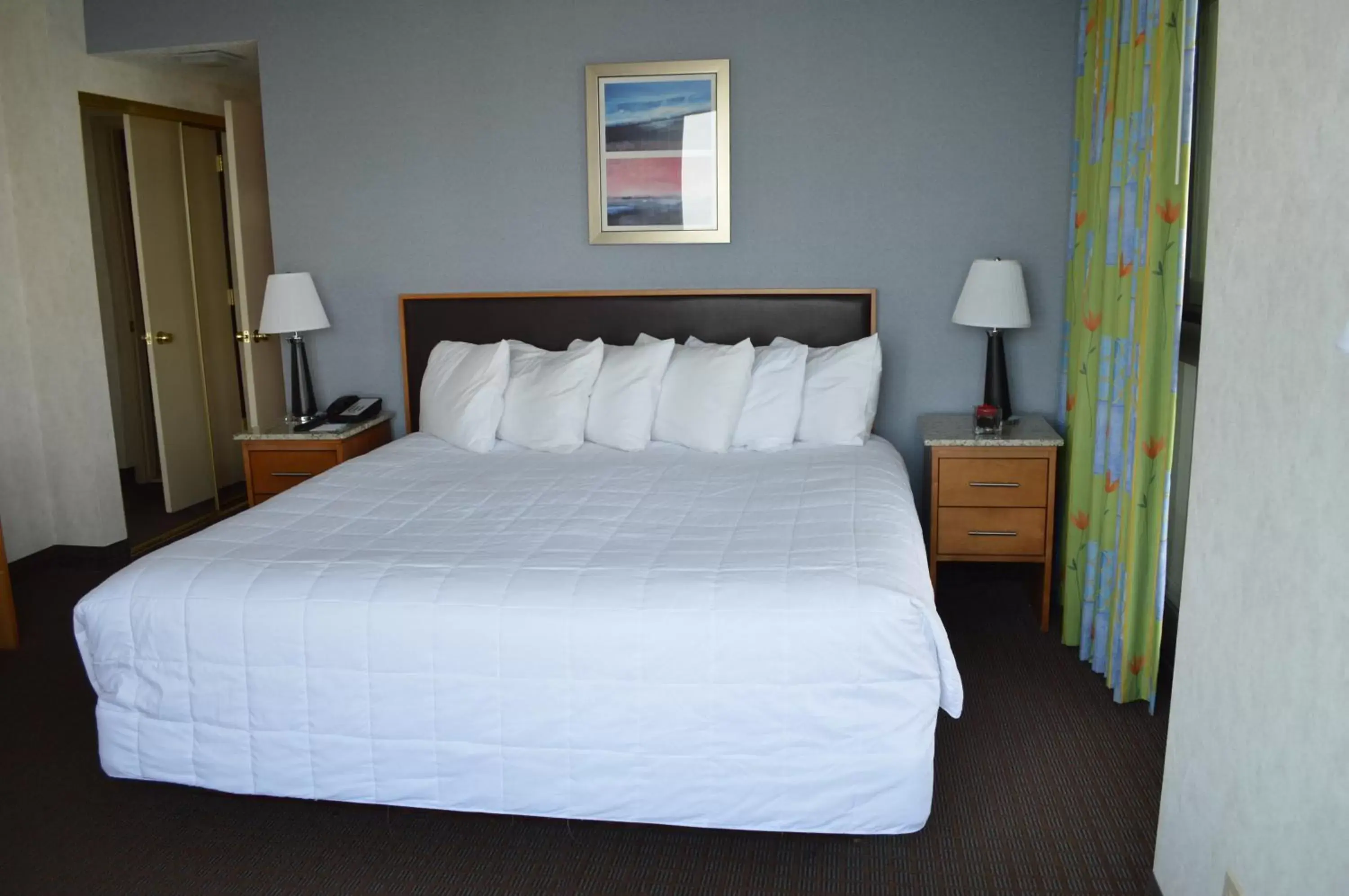Bed in Boardwalk Resorts - Flagship