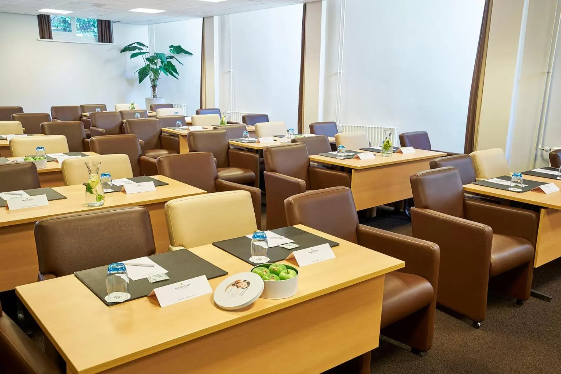 Banquet/Function facilities, Restaurant/Places to Eat in Amrâth Hotel Media Park Hilversum