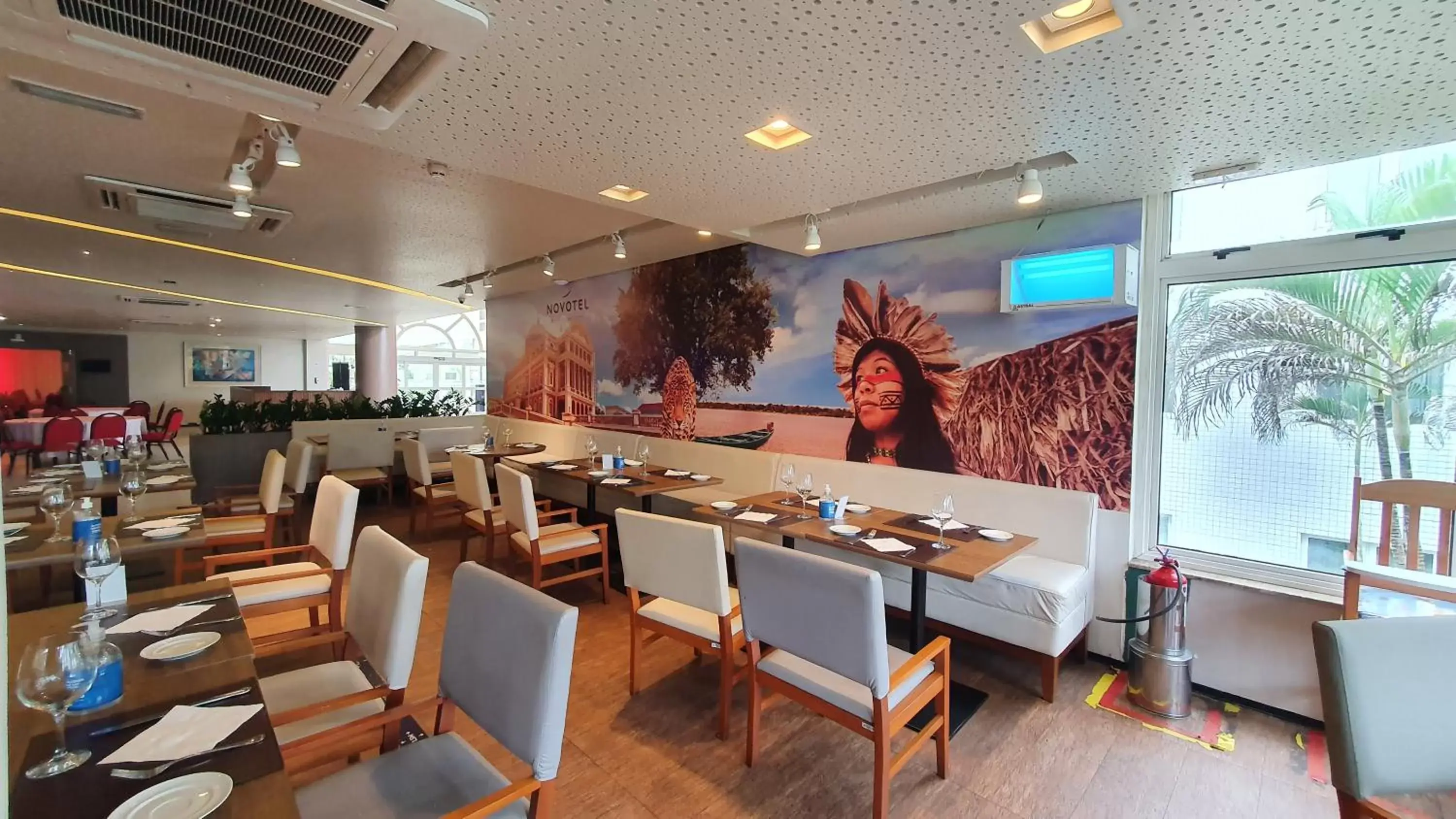 Restaurant/Places to Eat in Novotel Manaus