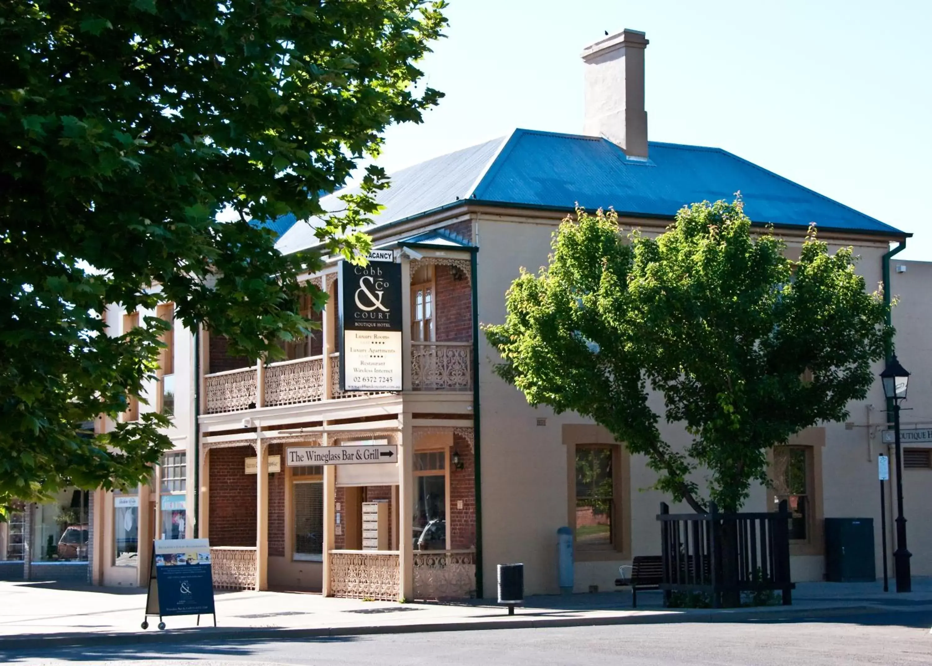 Facade/entrance, Property Building in Cobb & Co Court Boutique Hotel