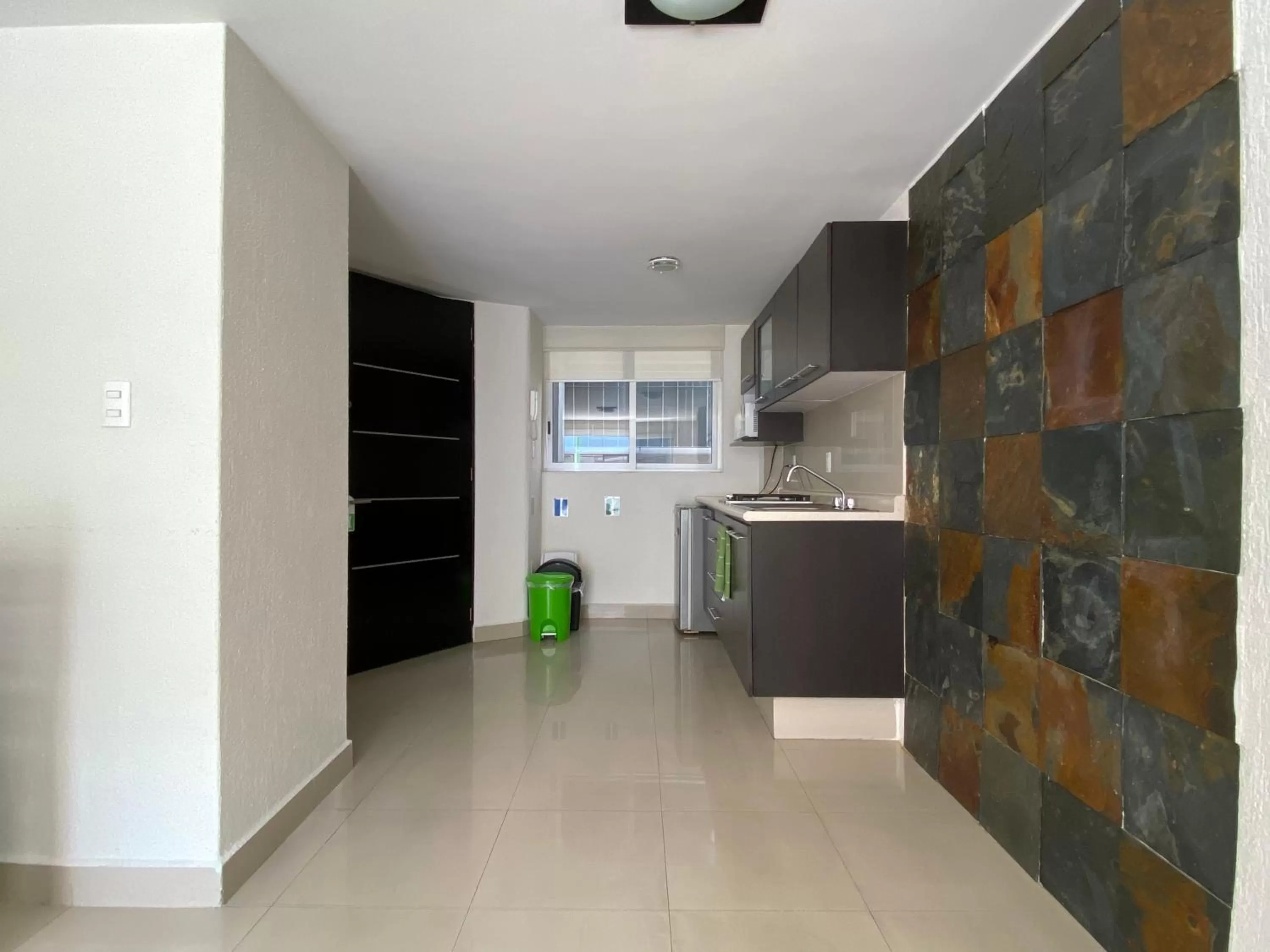 Kitchen or kitchenette in Grupo Kings Suites - Monte Chimborazo 567