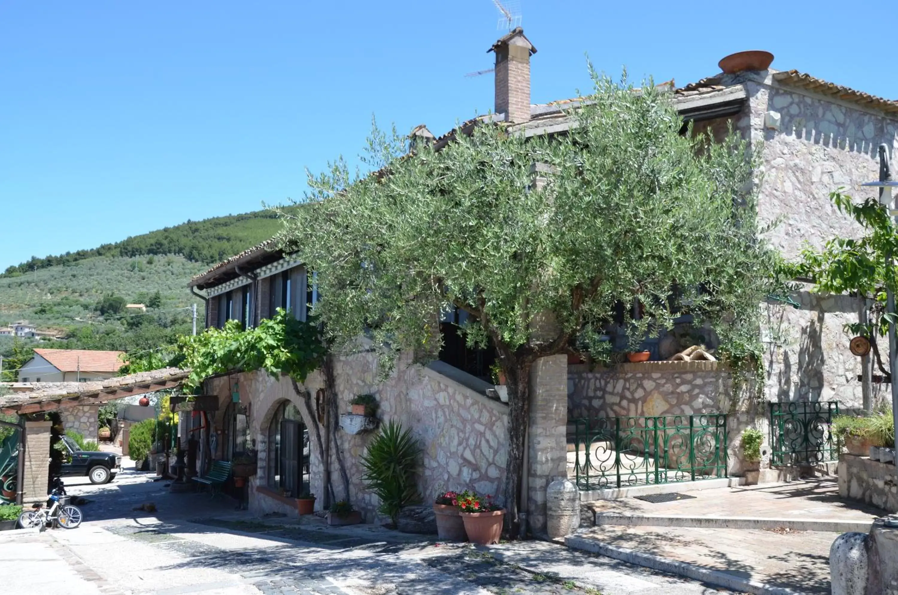 Restaurant/places to eat, Property Building in Il Borgo Dell'Ulivo