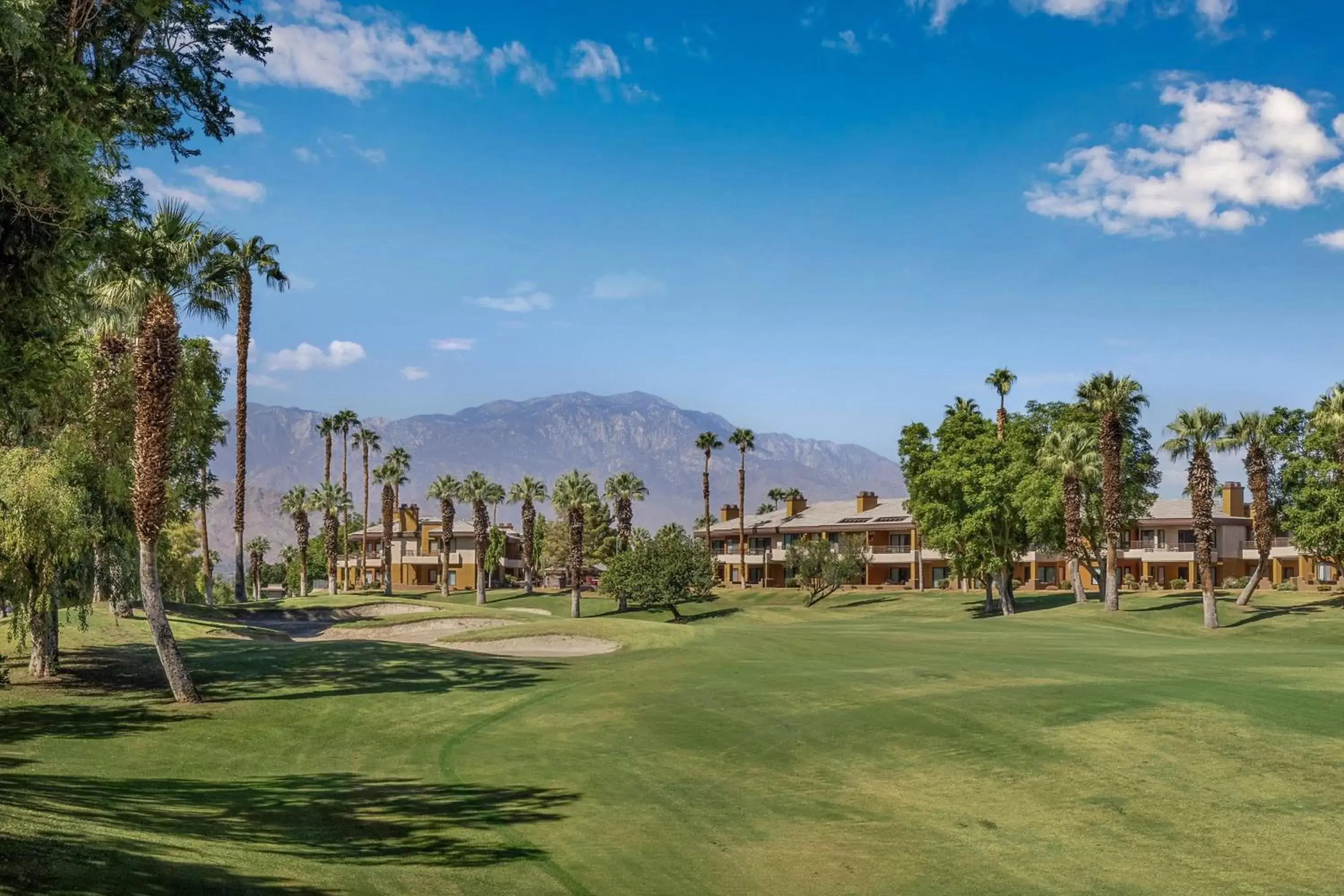 Property building in Marriott's Desert Springs Villas I