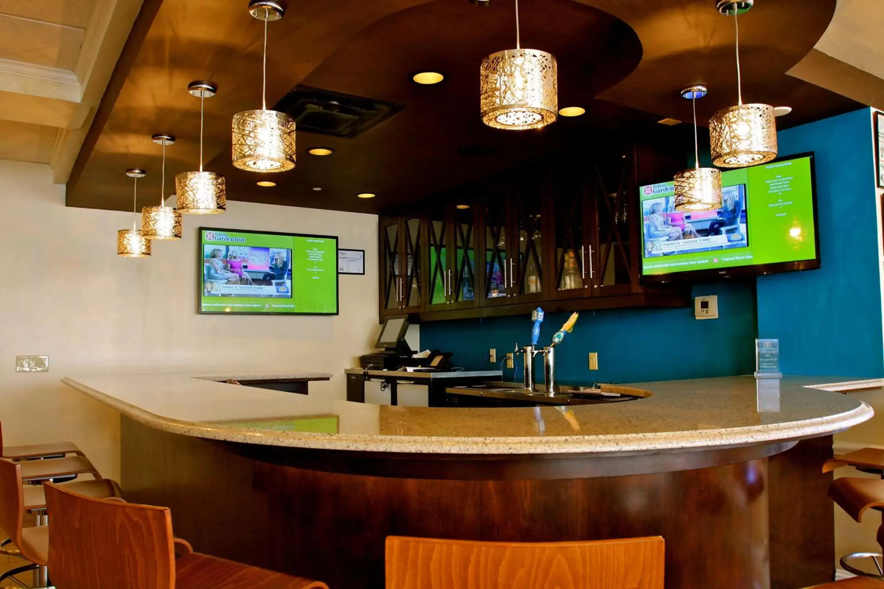 Lounge or bar, Lobby/Reception in Hilton Garden Inn Albany