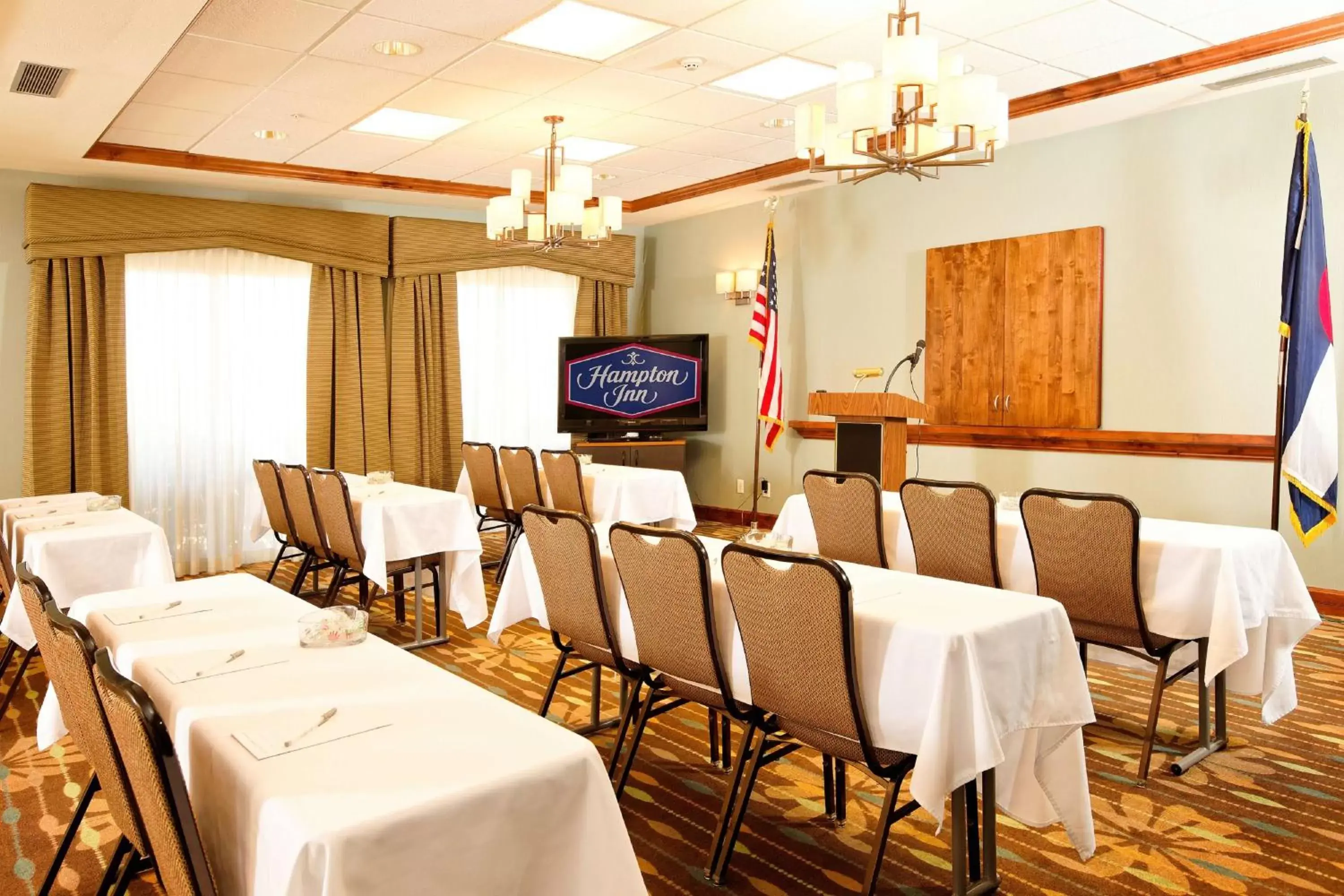 Meeting/conference room, Restaurant/Places to Eat in Hampton Inn Montrose