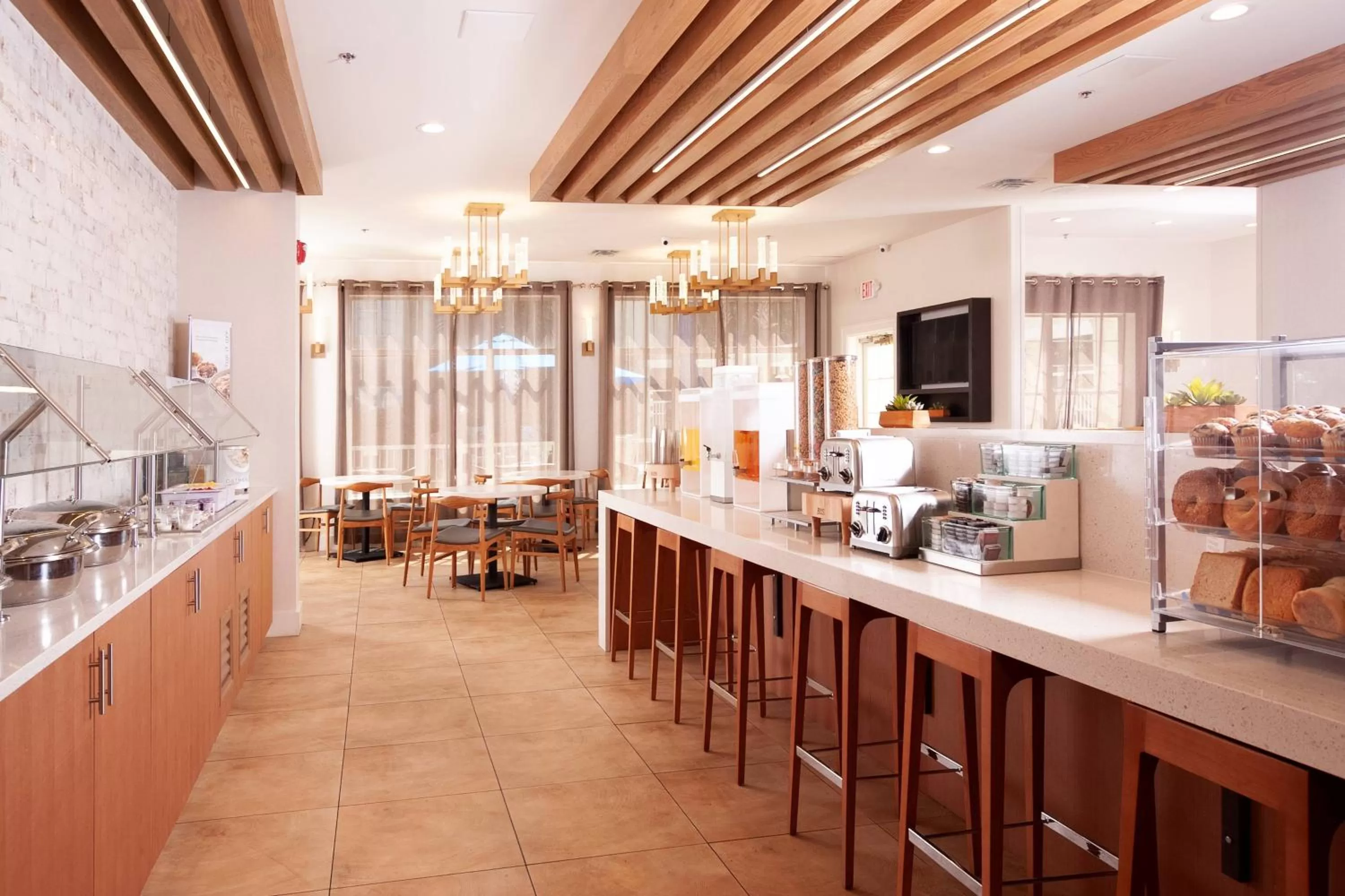 Breakfast in Residence Inn Charleston Riverview