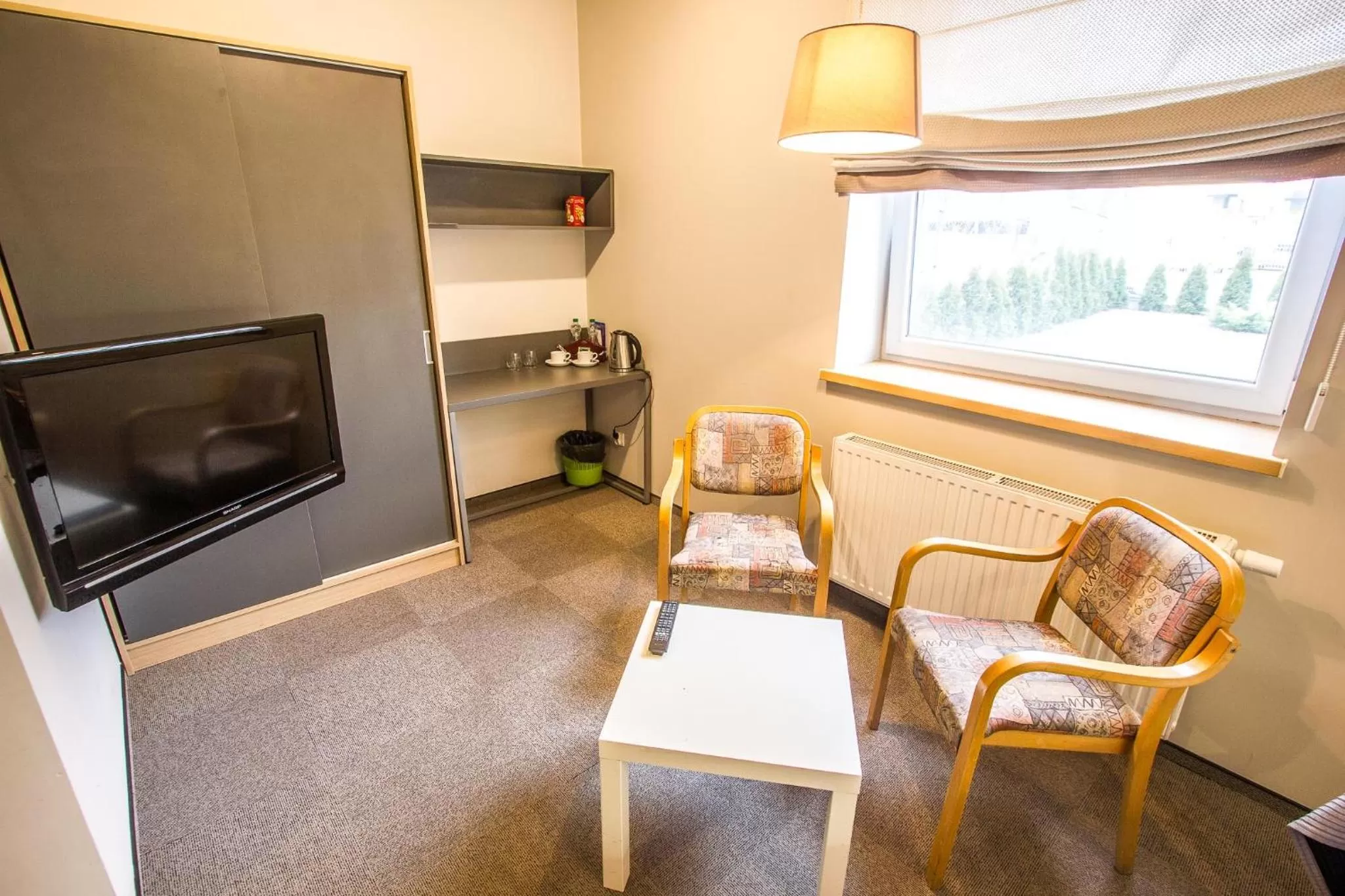 Photo of the whole room in Hotel Platan