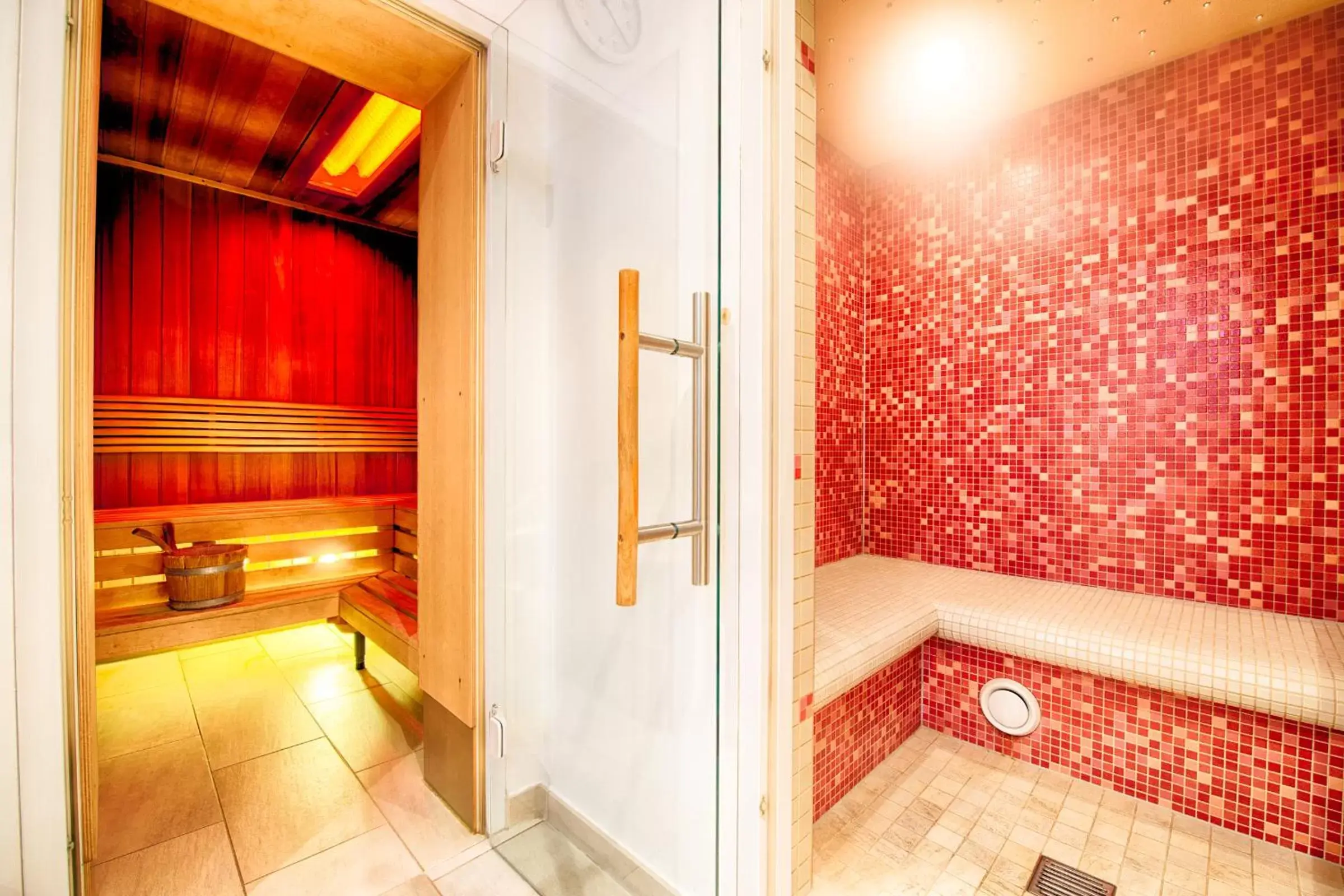 Sauna, Bathroom in Leonardo Hotel München City West
