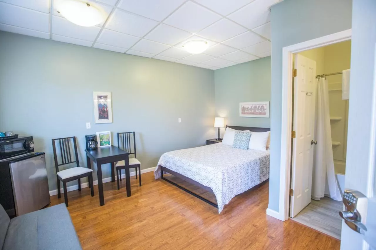 Bed in Trailhead Lodging