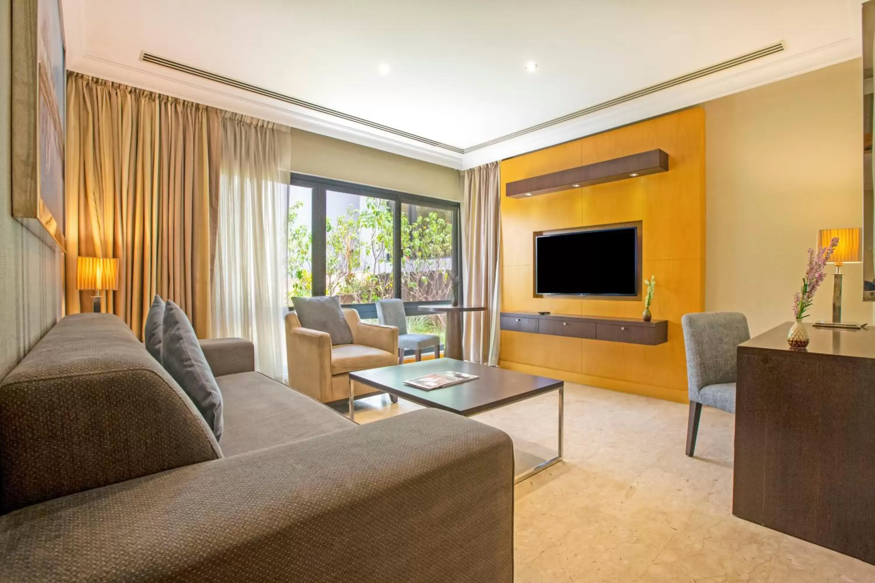 Living room, Seating Area in Dubai Marine Beach Resort & Spa