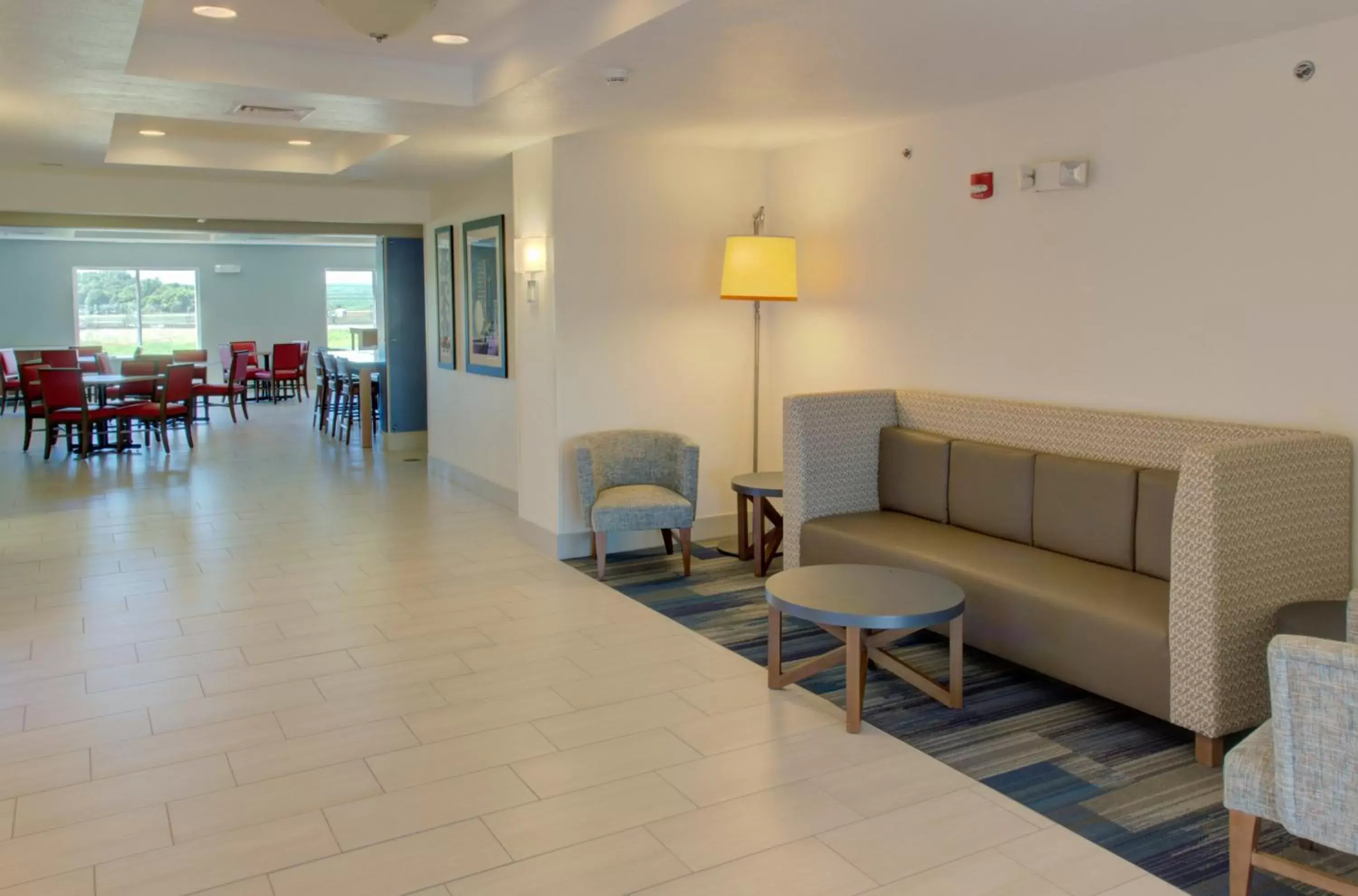 Property building, Seating Area in Holiday Inn Express & Suites Le Mars, an IHG Hotel