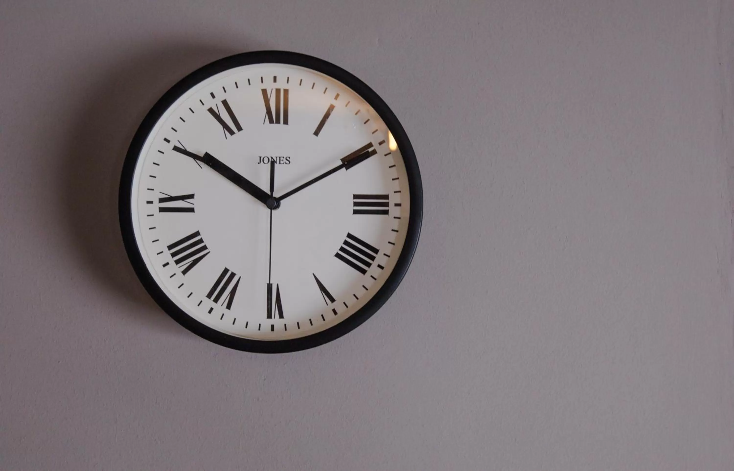 The Wheatsheaf Pub, Kitchen & Rooms