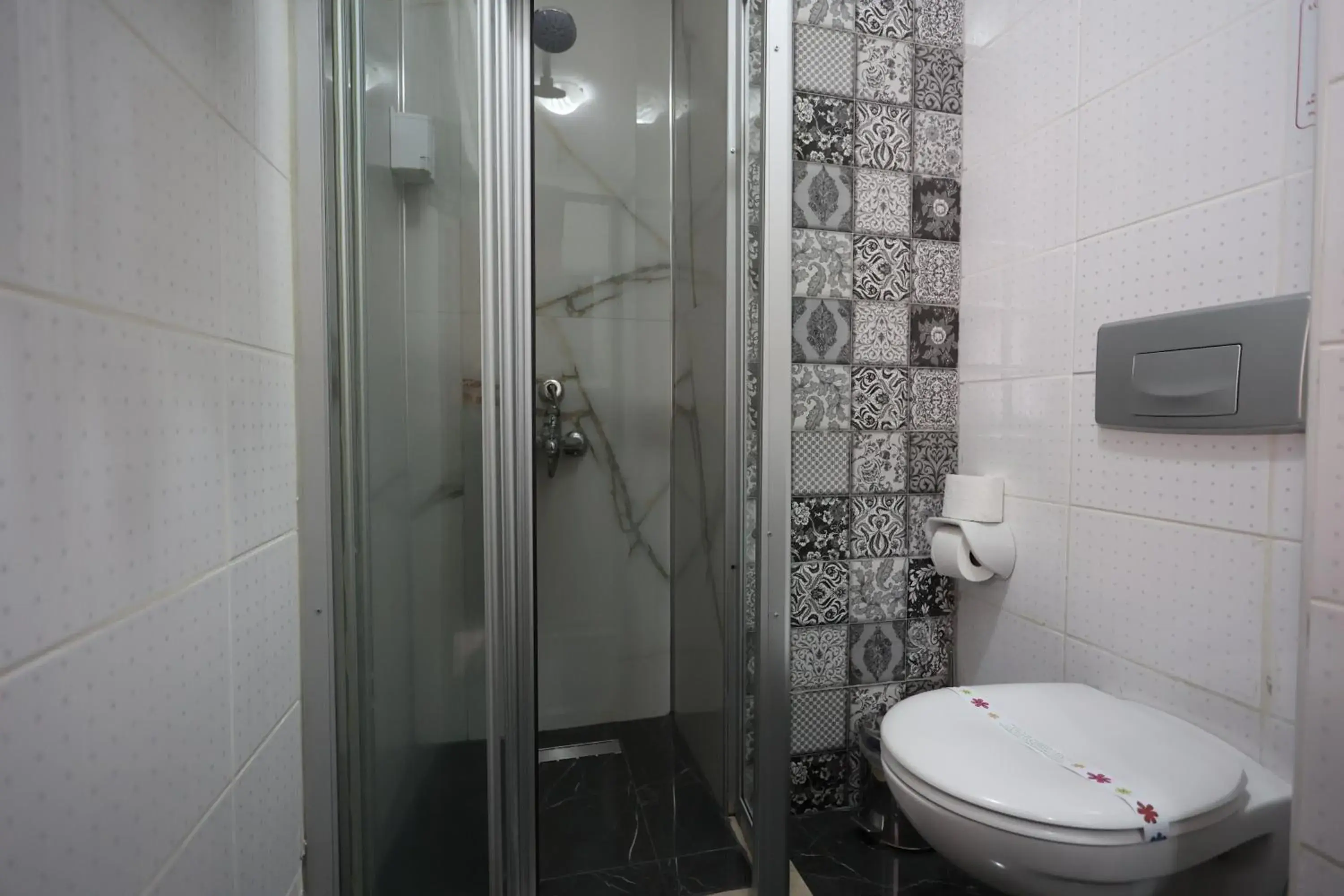 Toilet, Bathroom in Arven Boutique Hotel