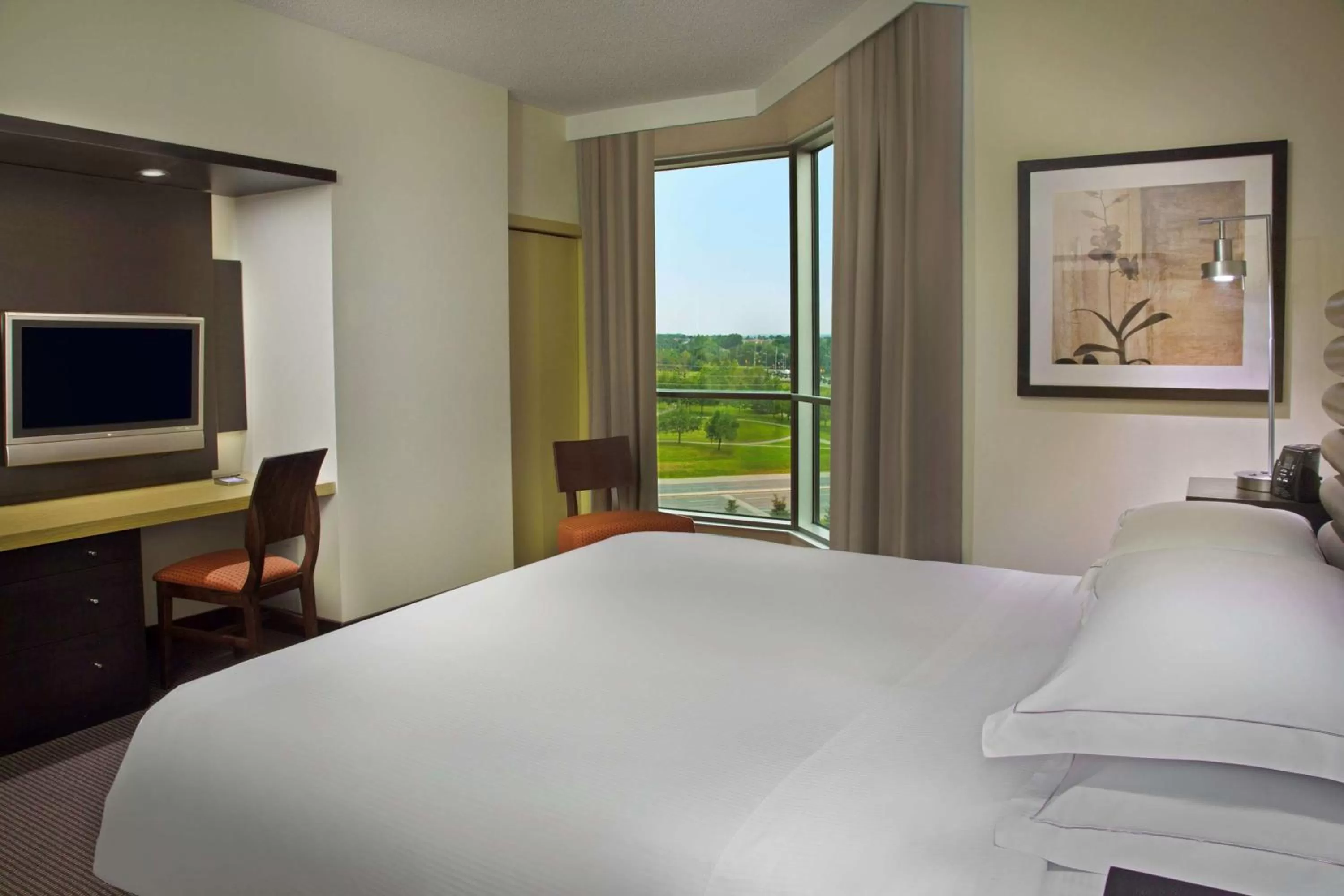 Bedroom, Bed in Hilton Suites Toronto-Markham Conference Centre & Spa