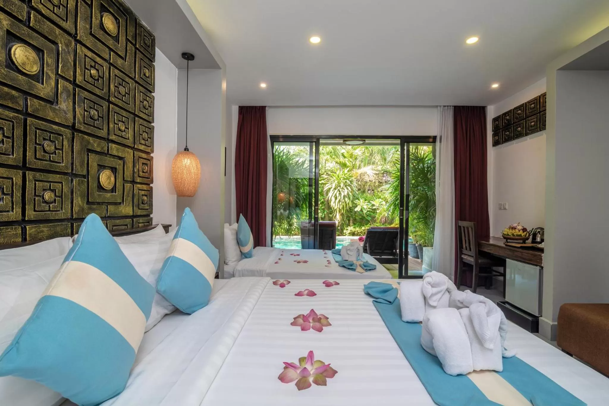 Photo of the whole room, Bed in Ladear Privilege Rooms