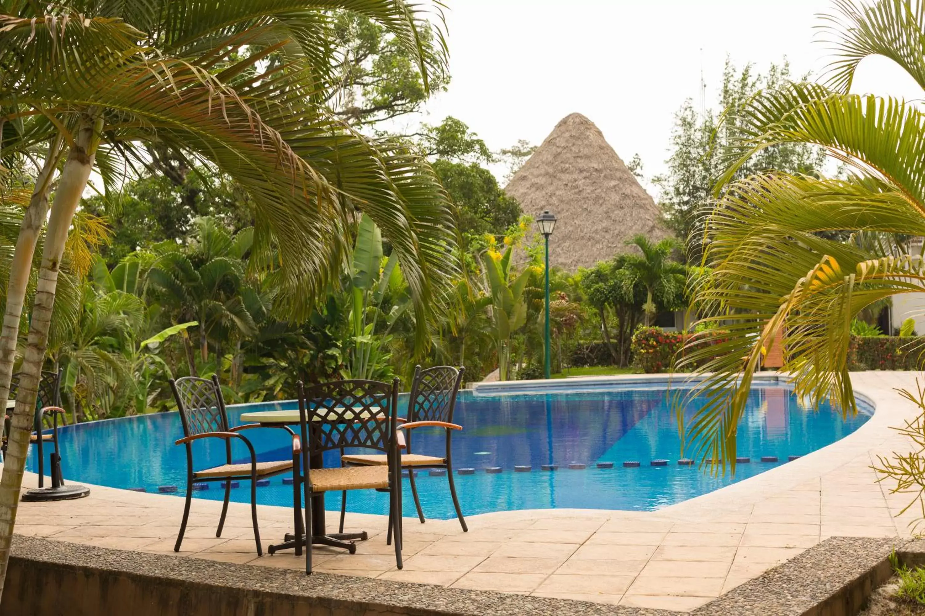, Swimming Pool in Hotel Villa Mercedes Palenque