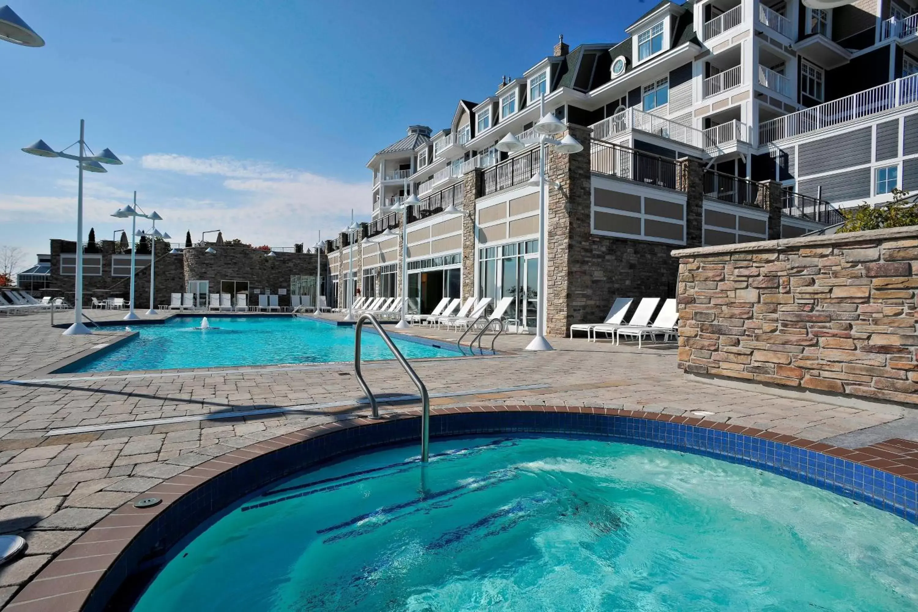 Swimming Pool in JW Marriott The Rosseau Muskoka Resort & Spa