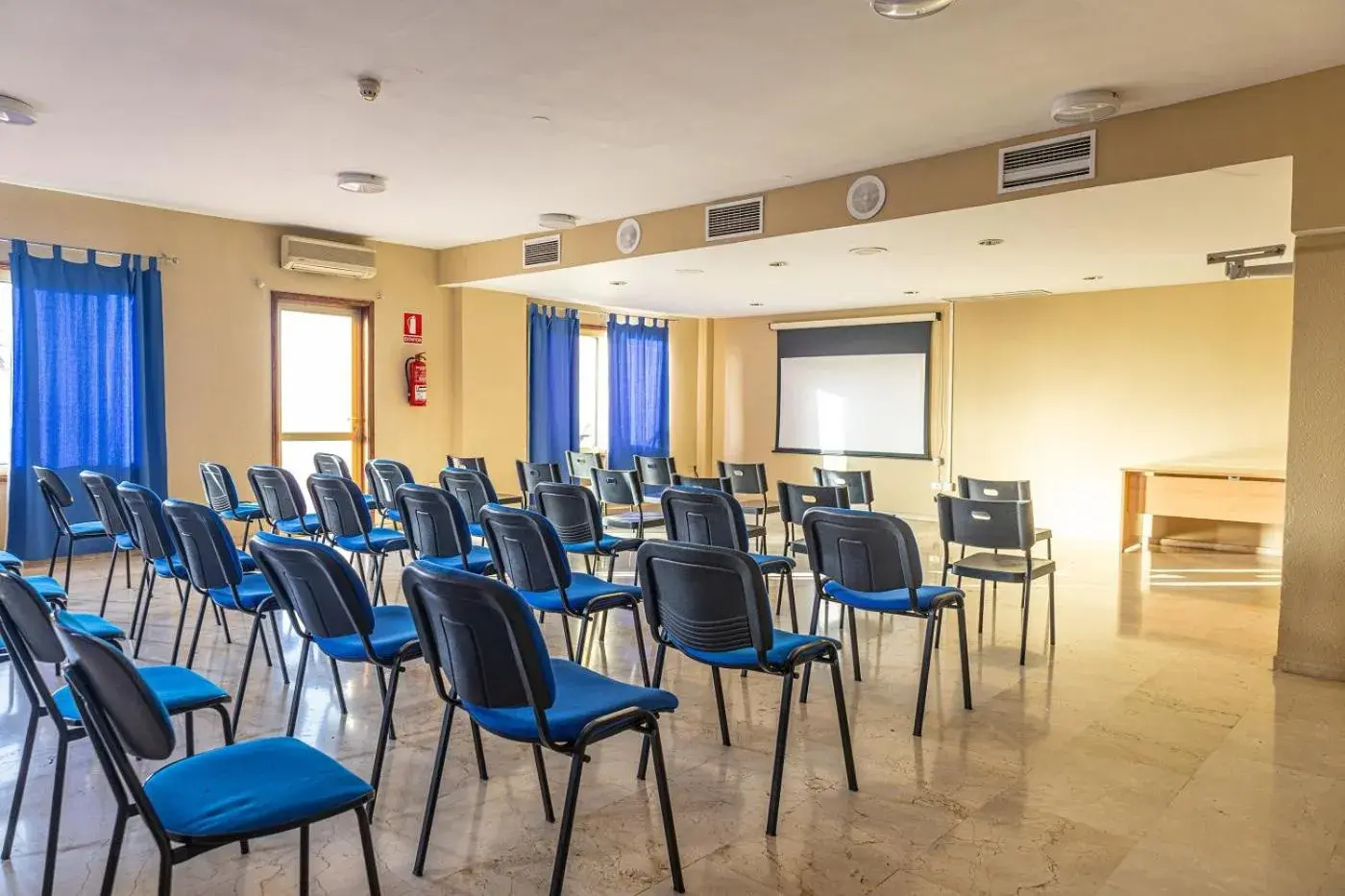 Business facilities in Aeropuerto Sur Hotel