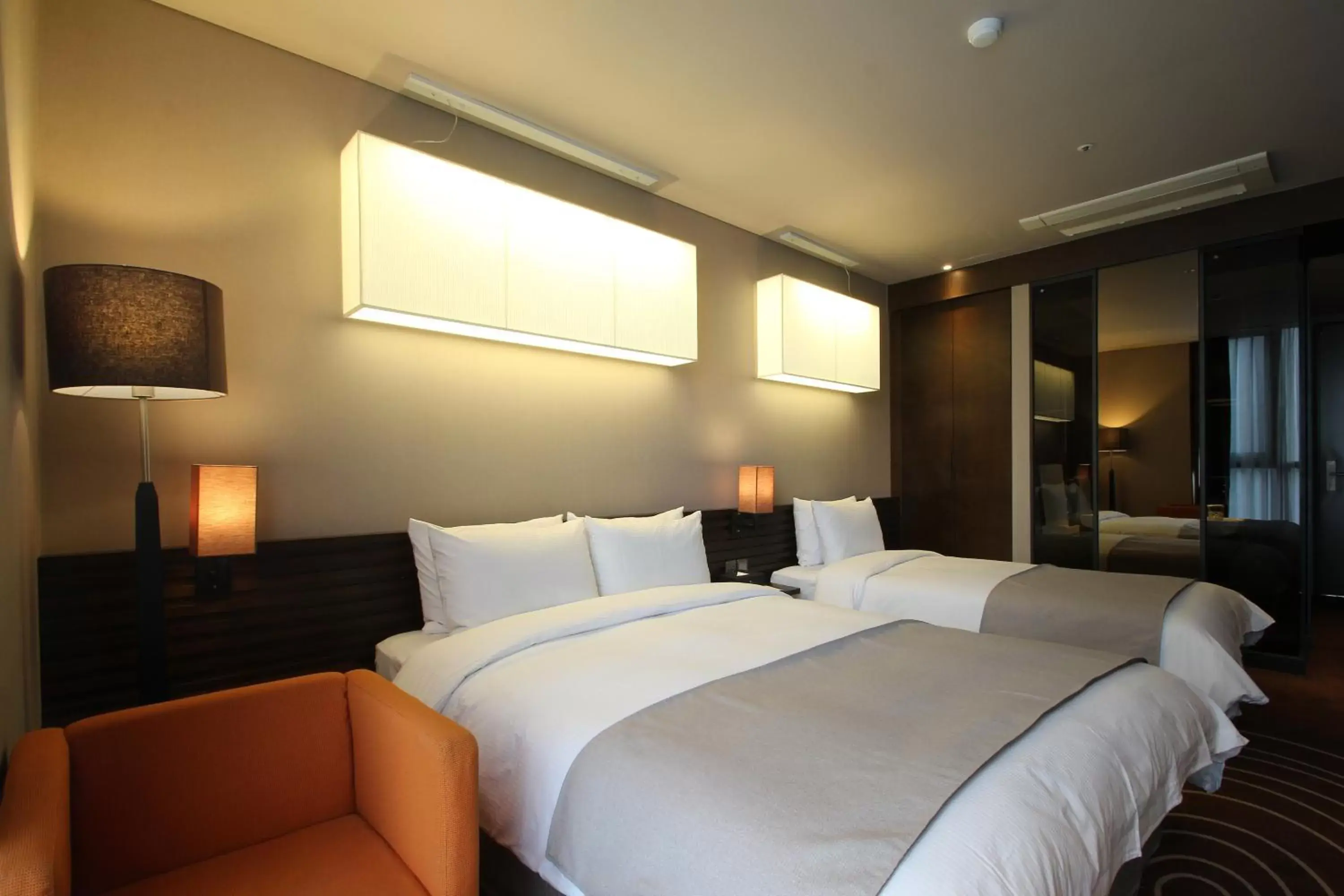 Bed in Best Louis Hamilton Hotel Haeundae