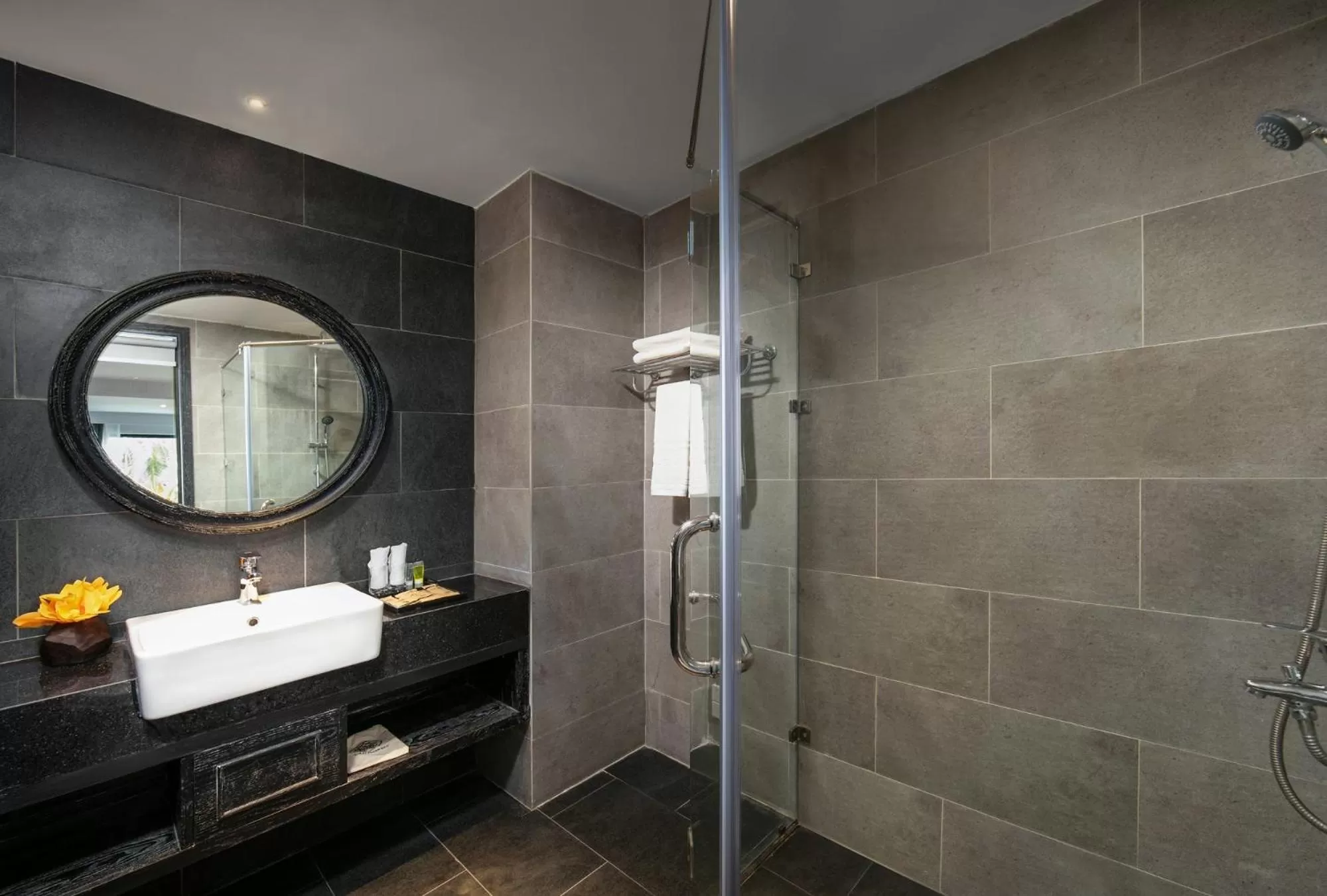 Bathroom in Shining Riverside Hoi An Boutique & Spa