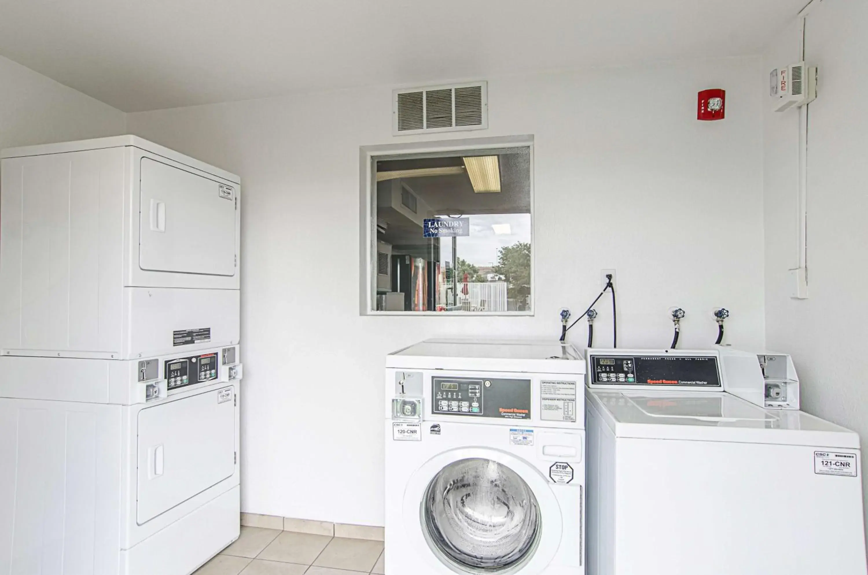 On site, Kitchen/Kitchenette in Motel 6-Rock Springs, WY