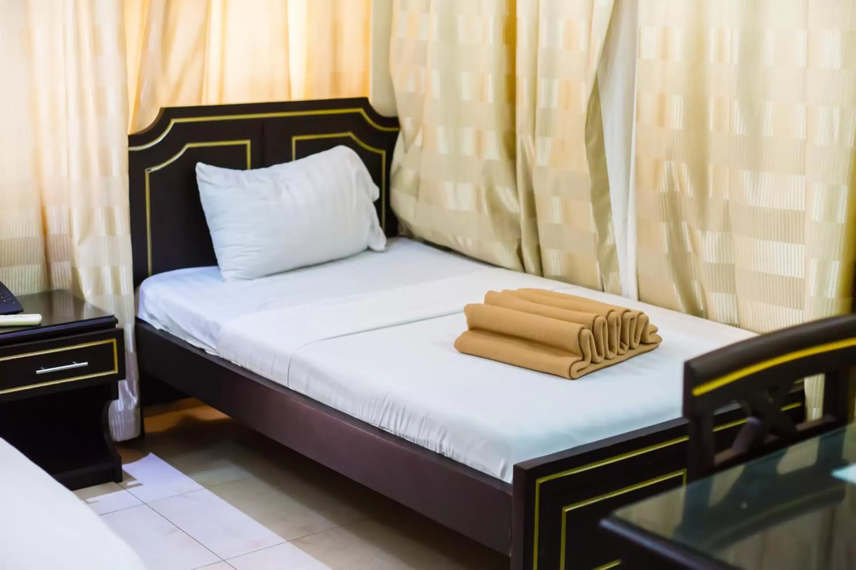 Bed in Sleep Inn Hotel - Kariakoo