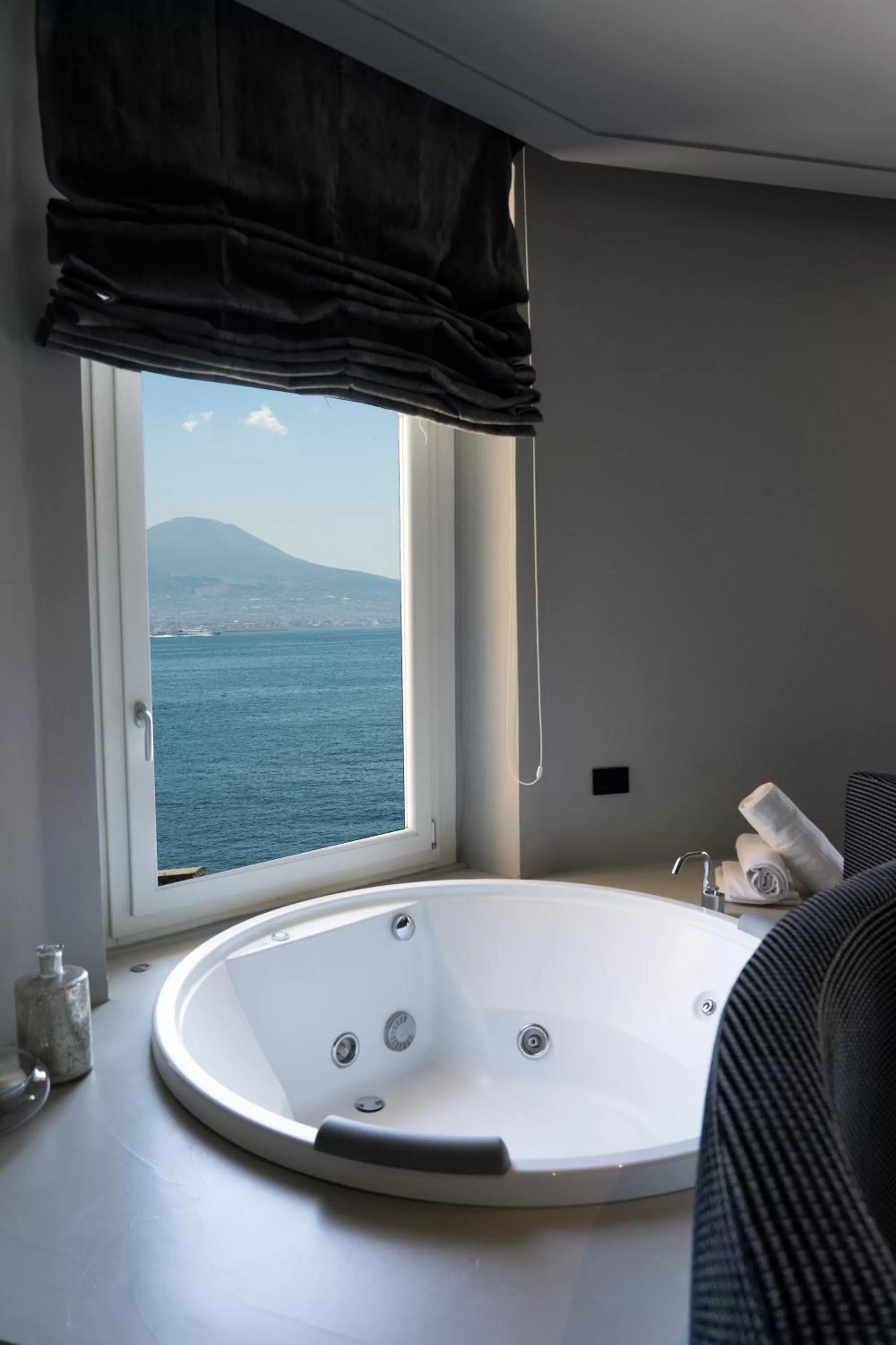 Hot Tub in Relais sul Mare Boutique Hotel