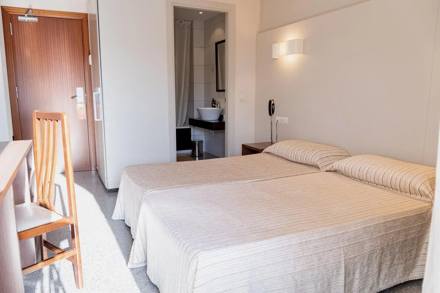 Bed in 30 Degrees - Hotel Espanya Calella