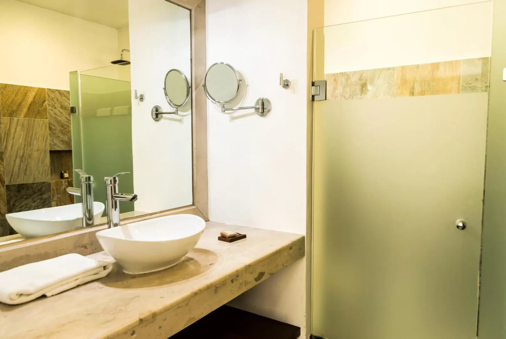 Bathroom in Casa Ticul Hotel Boutique - 5Th Ave by BFH