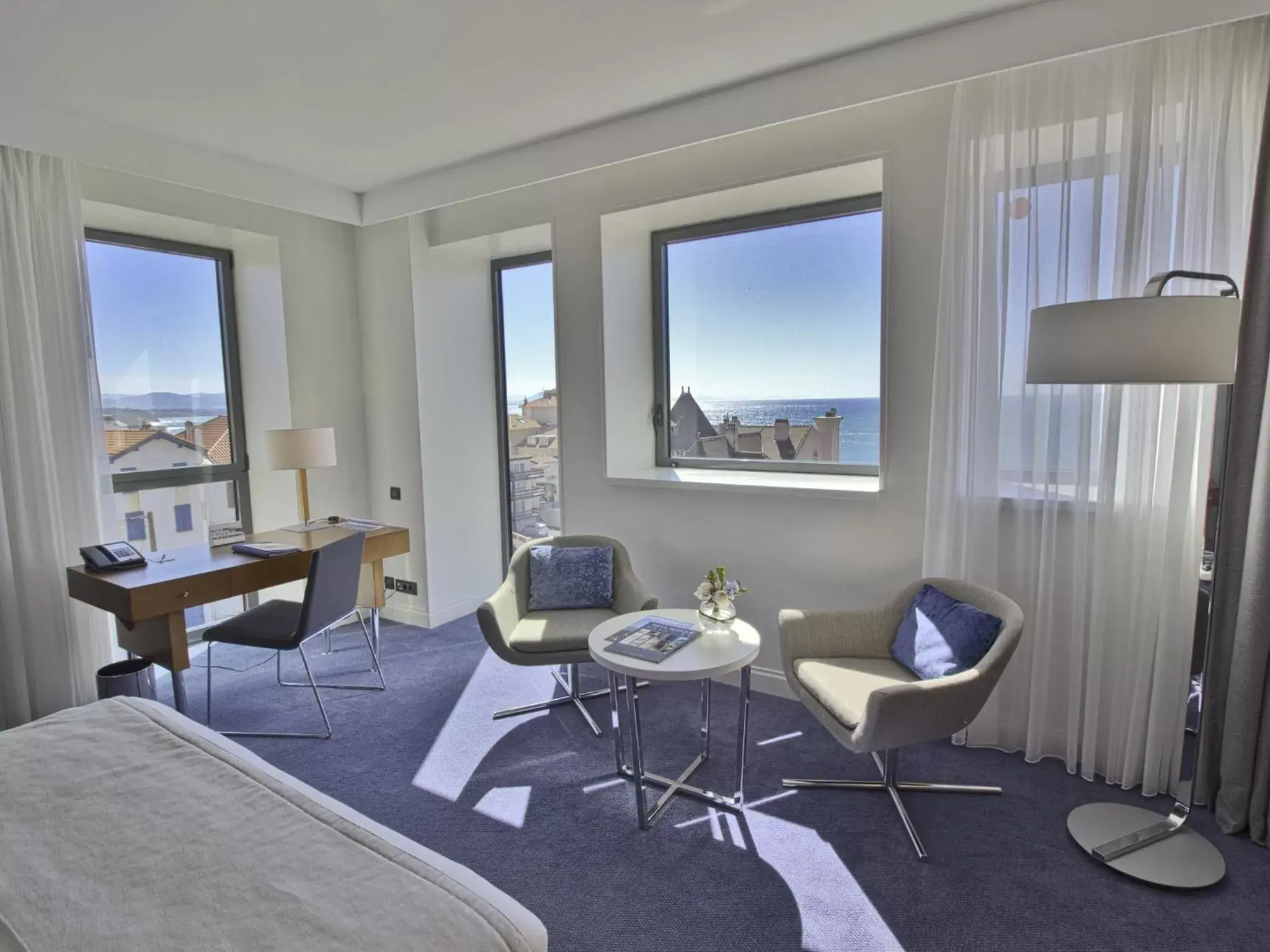 Bedroom, Seating Area in Radisson Blu Hotel Biarritz