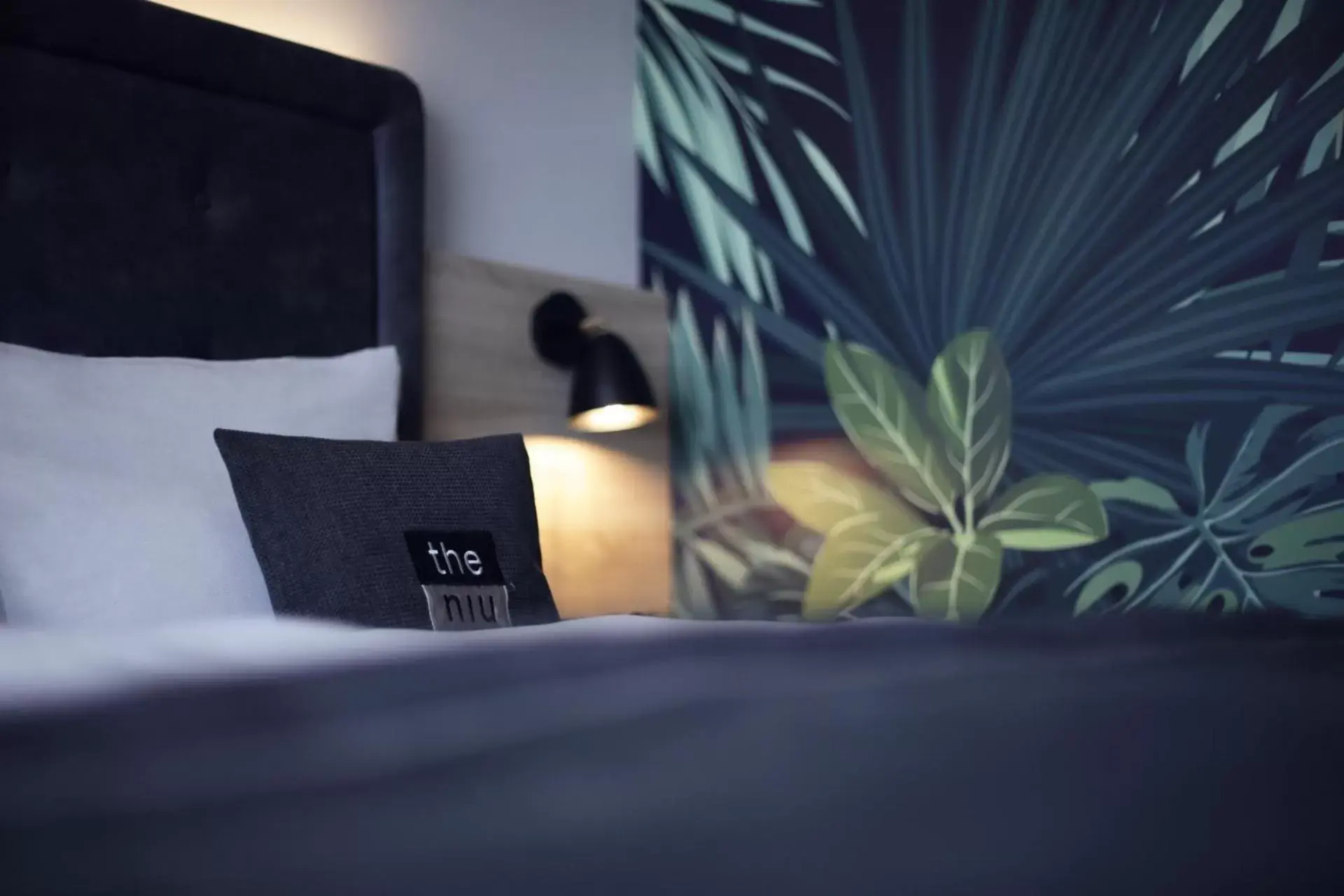 Standard Queen Room - Accessible in Holiday Inn - the niu, Crusoe Bremen Airport by IHG Standard Queen Room - Accessible in Holiday Inn - the niu, Crusoe Bremen Airport by IHG