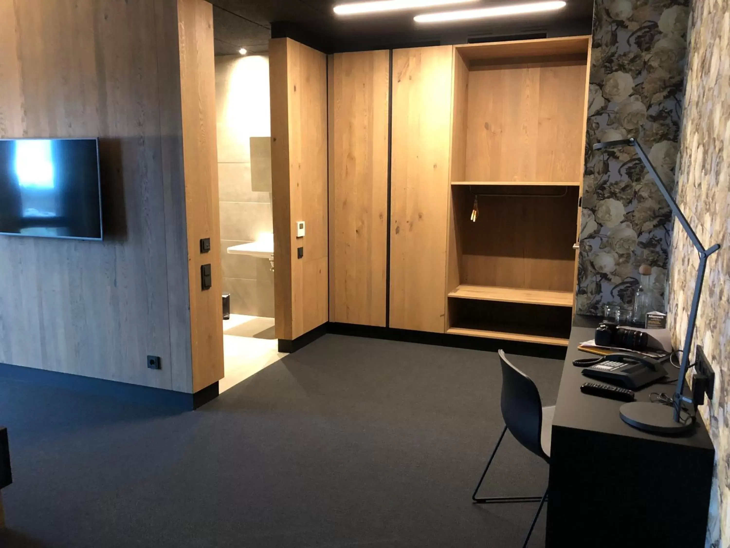 Double Room - single occupancy - Disability Access in bäck stage Double Room - single occupancy - Disability Access in bäck stage