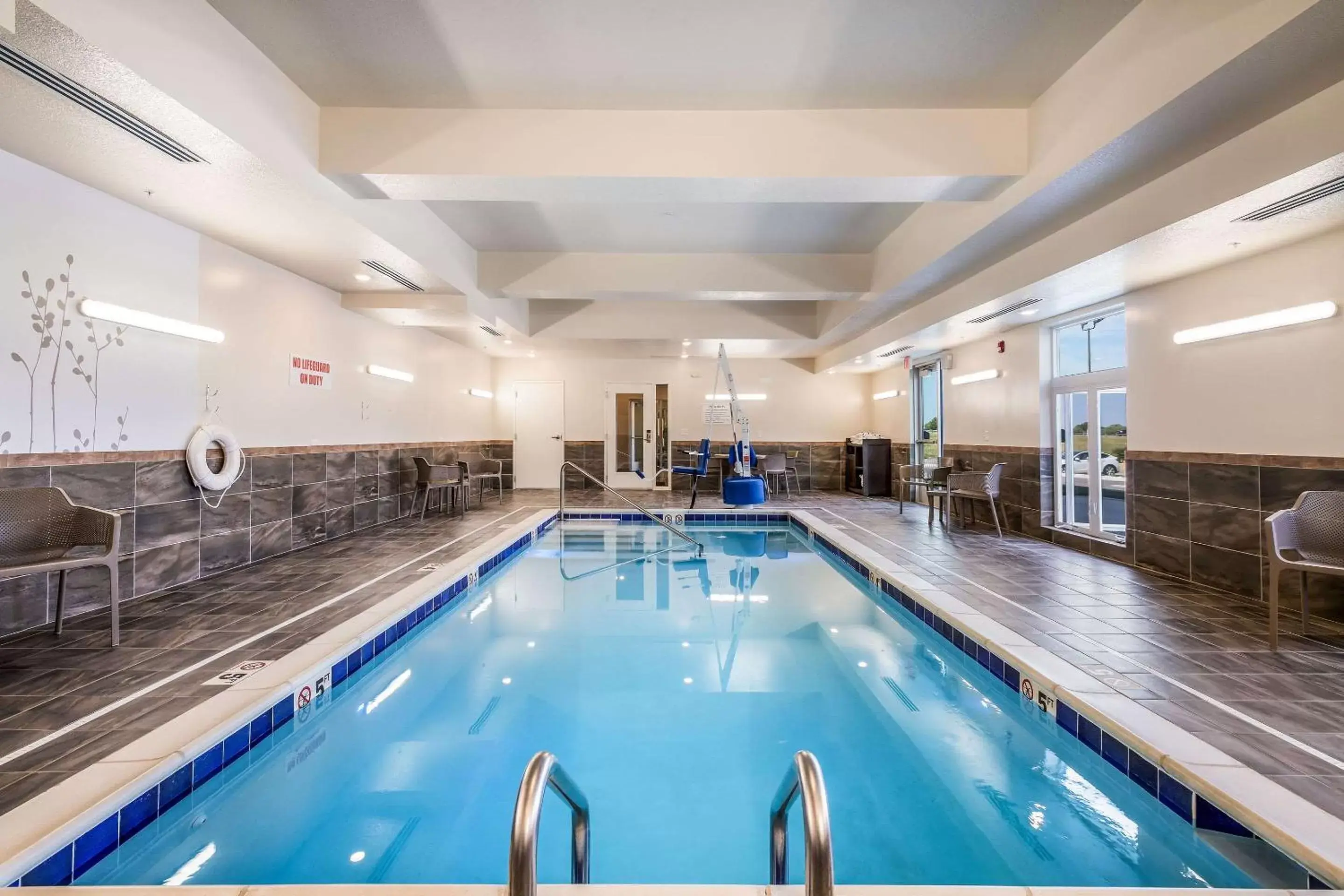 Activities, Swimming Pool in Sleep Inn & Suites Park City-Wichita North