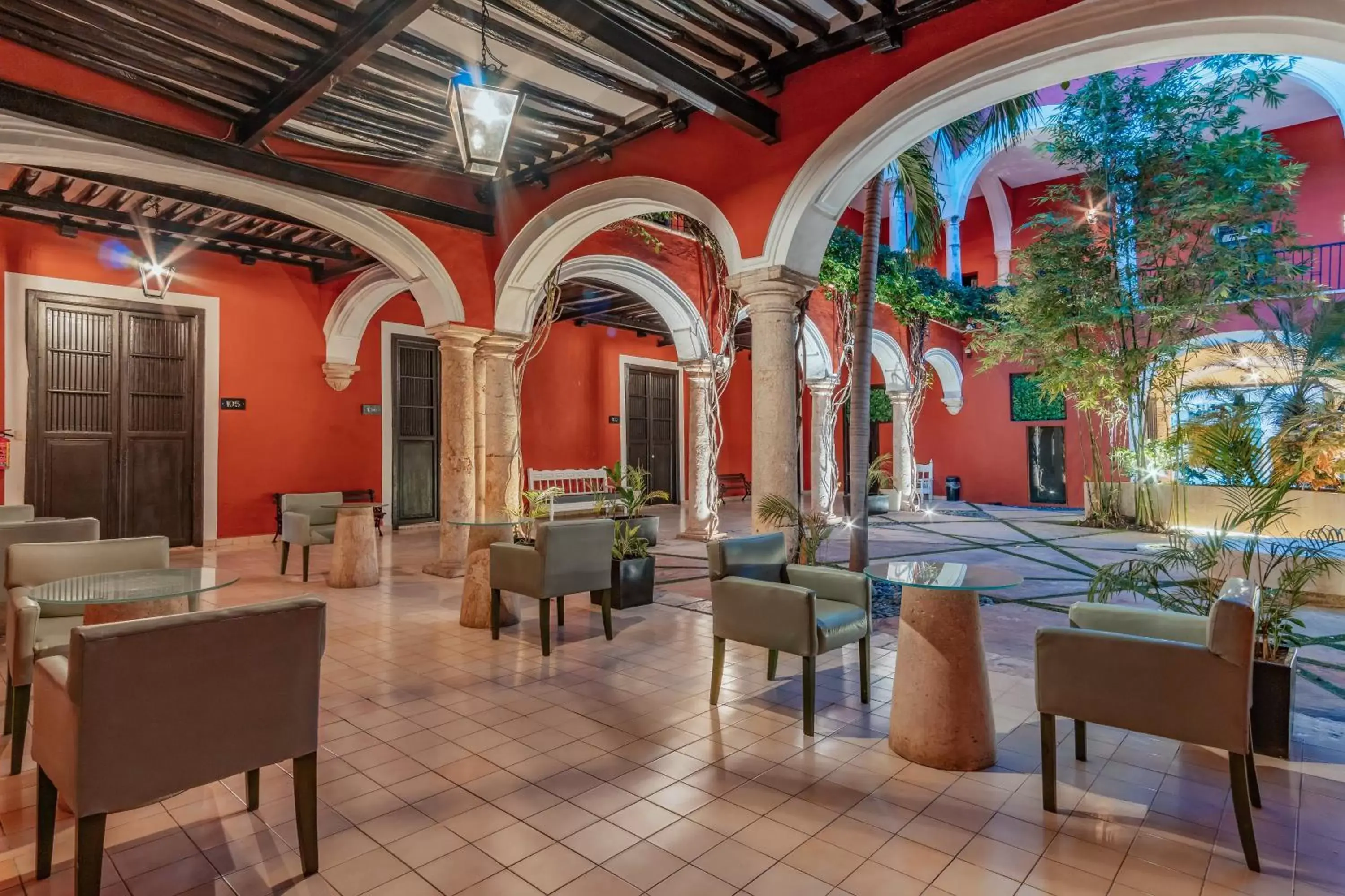 Seating area, Restaurant/Places to Eat in Hotel HO Merida