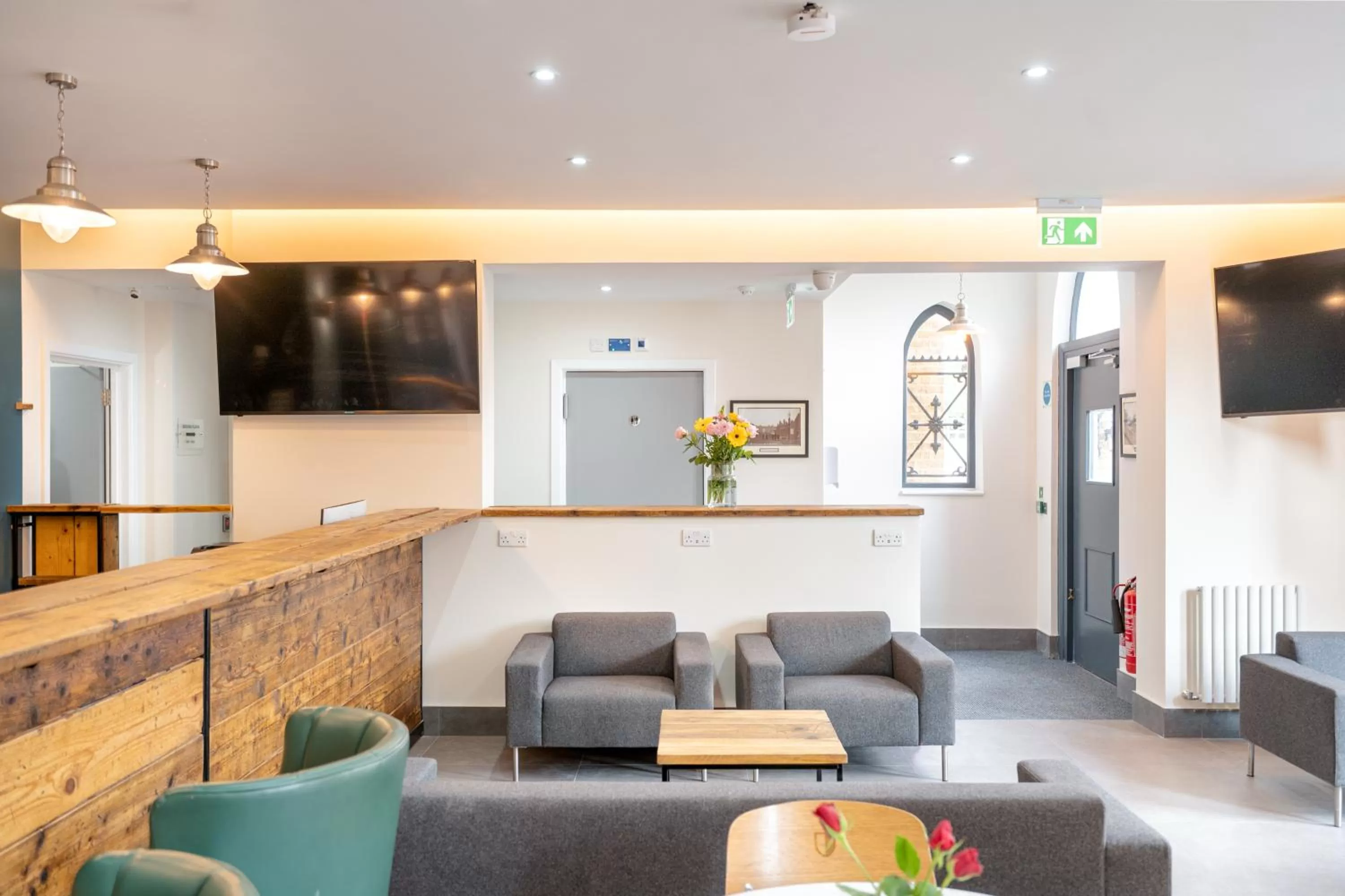 Communal lounge/ TV room in Hotel DC, Stratford