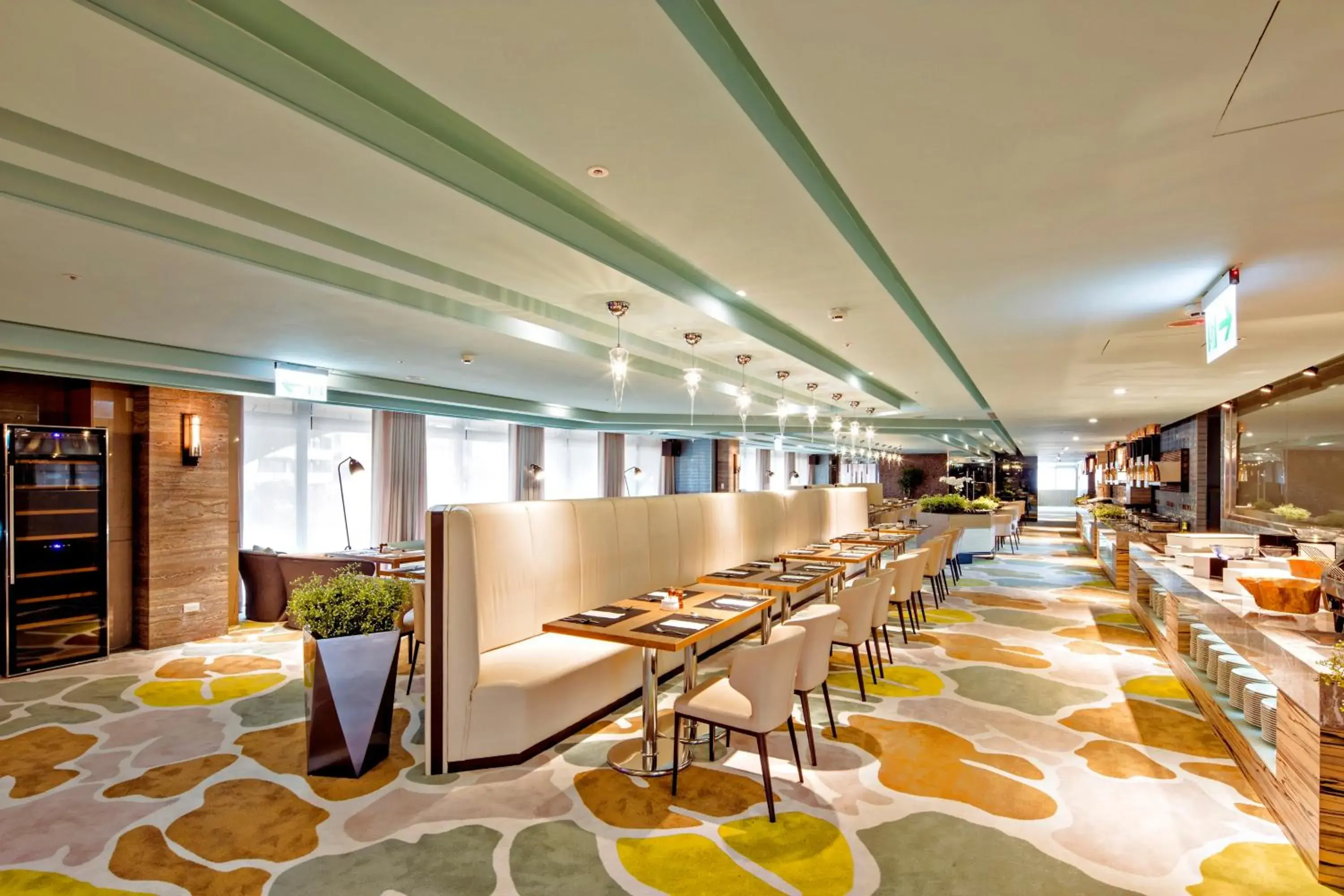 Restaurant/places to eat in The HO Hotel