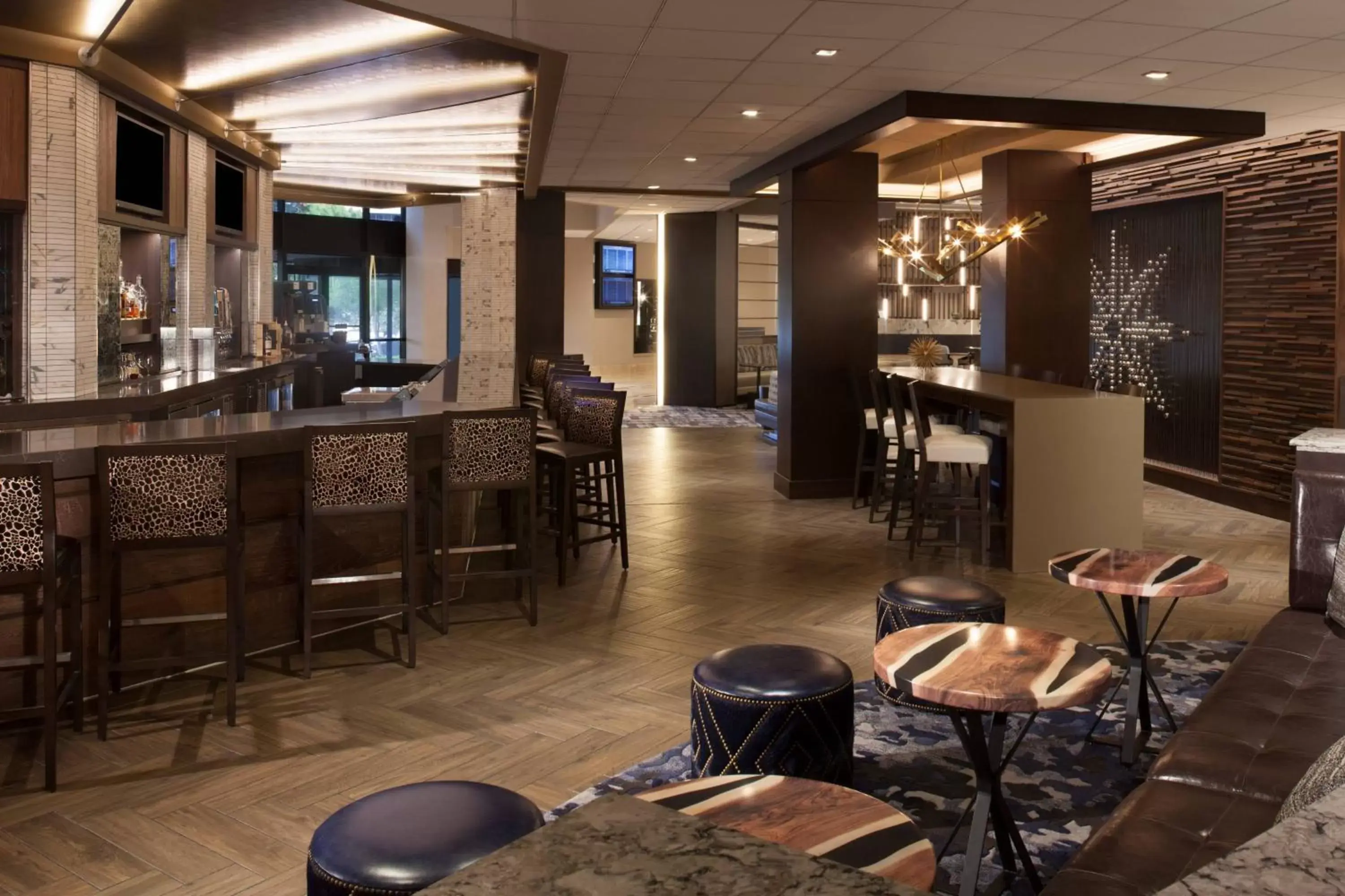 Restaurant/places to eat, Lounge/Bar in Dallas/Fort Worth Airport Marriott