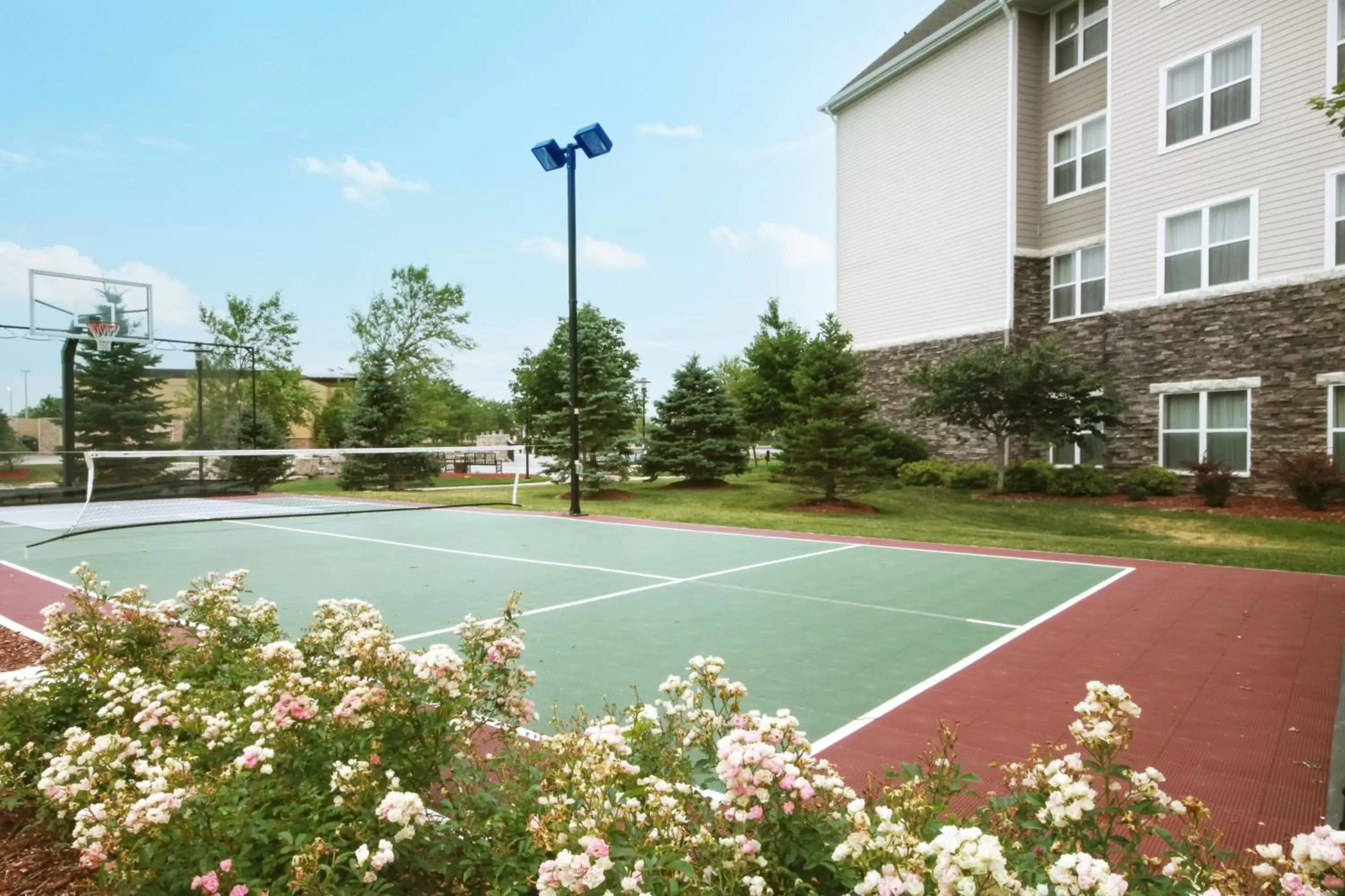 Tennis court, Tennis/Squash in Residence Inn Des Moines West at Jordan Creek Town Center