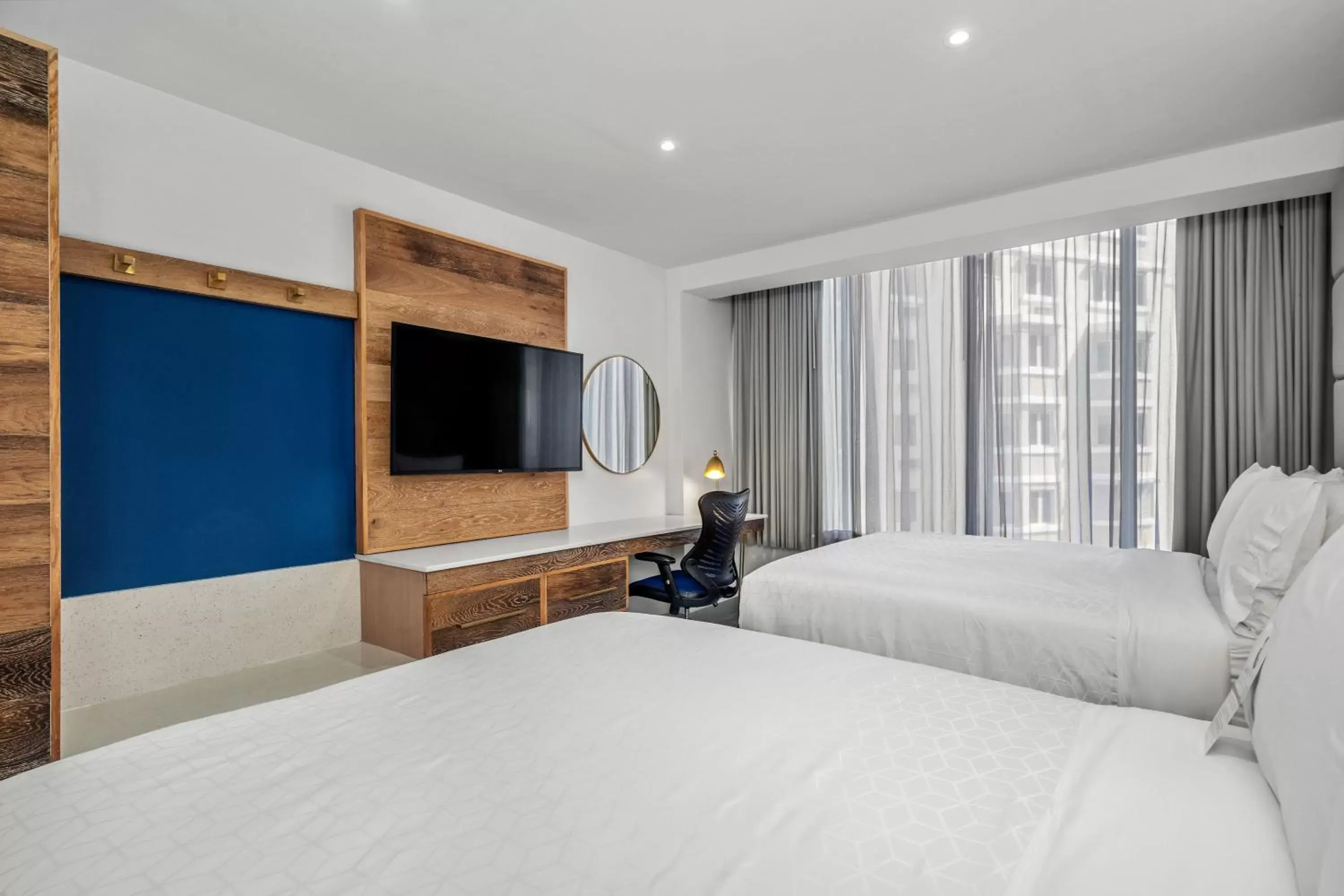 Bedroom, Bed in Holiday Inn Express San Juan Condado, an IHG Hotel