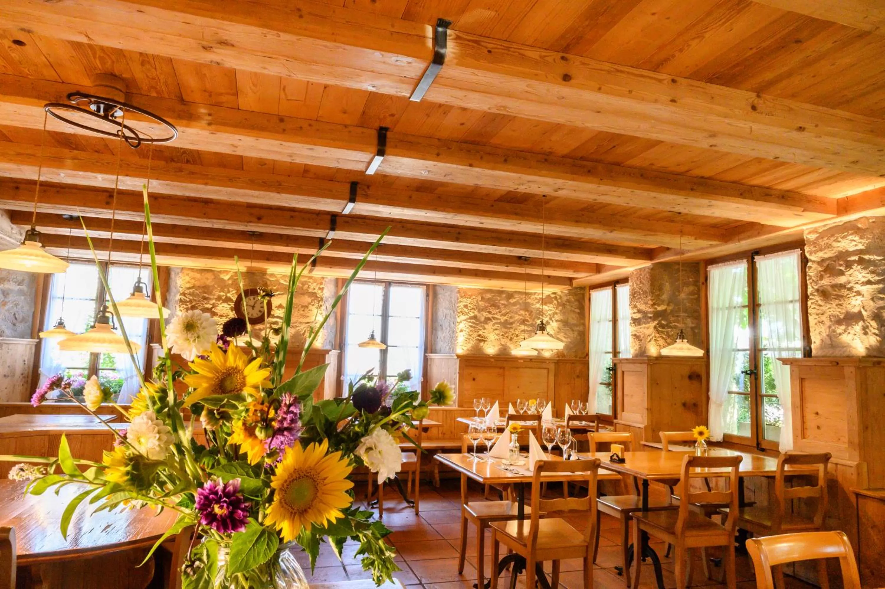 Restaurant/Places to Eat in Romantik Hotel zu den drei Sternen