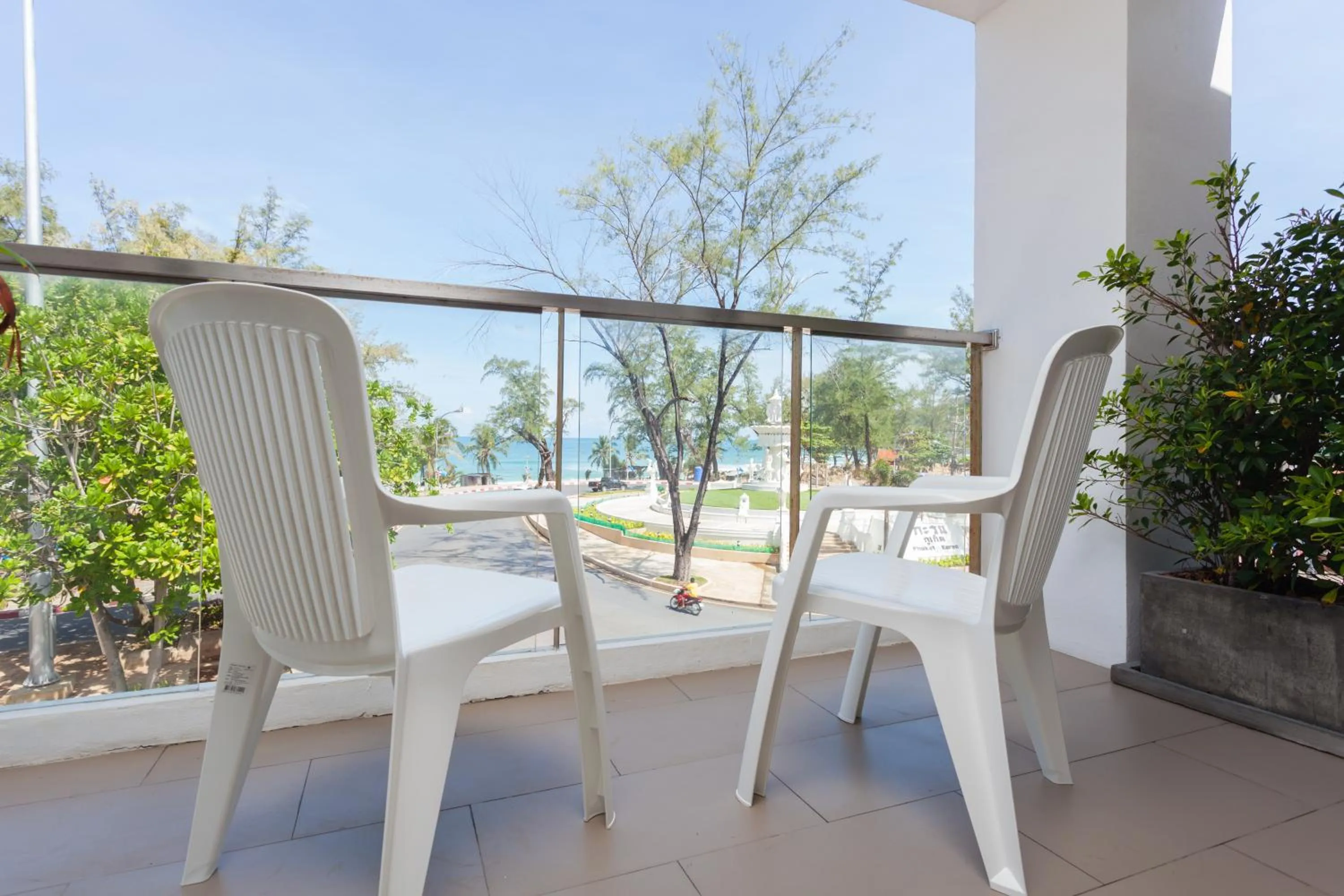 Balcony/Terrace in Coral Inn