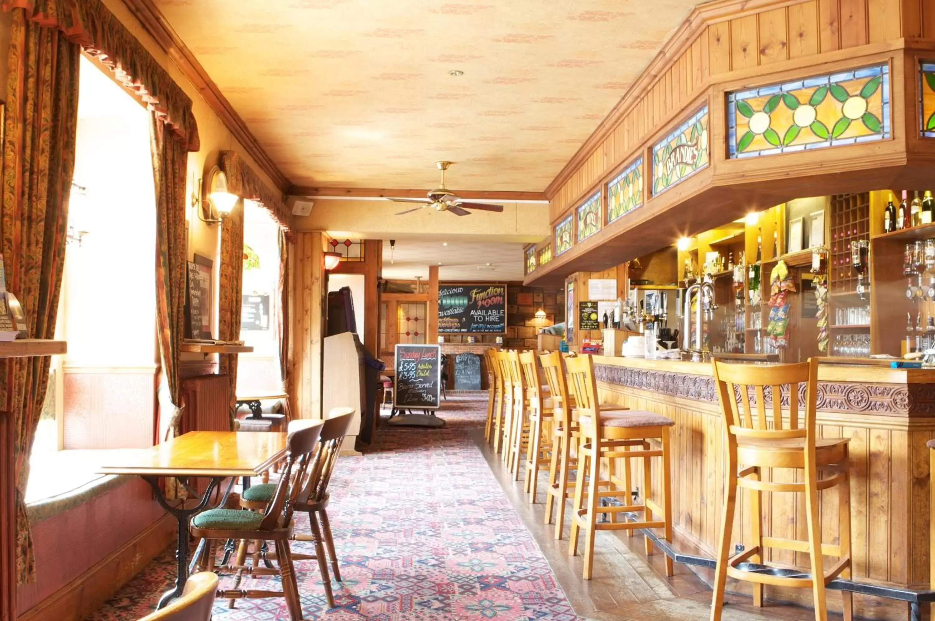 Lounge or bar, Lounge/Bar in Radstock Hotel near Bath