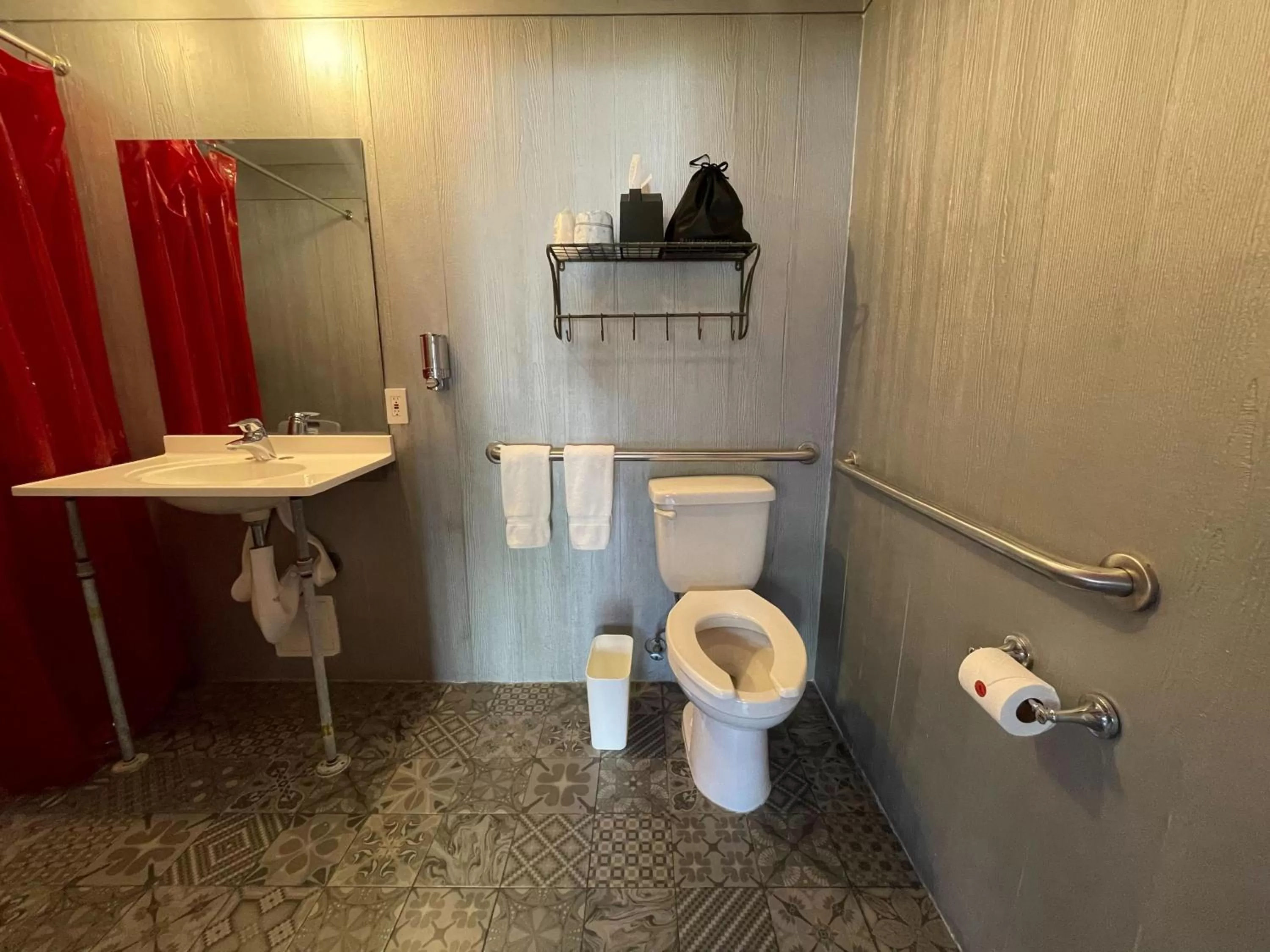 Hotel Gaythering - Gay Hotel - All Adults Welcome