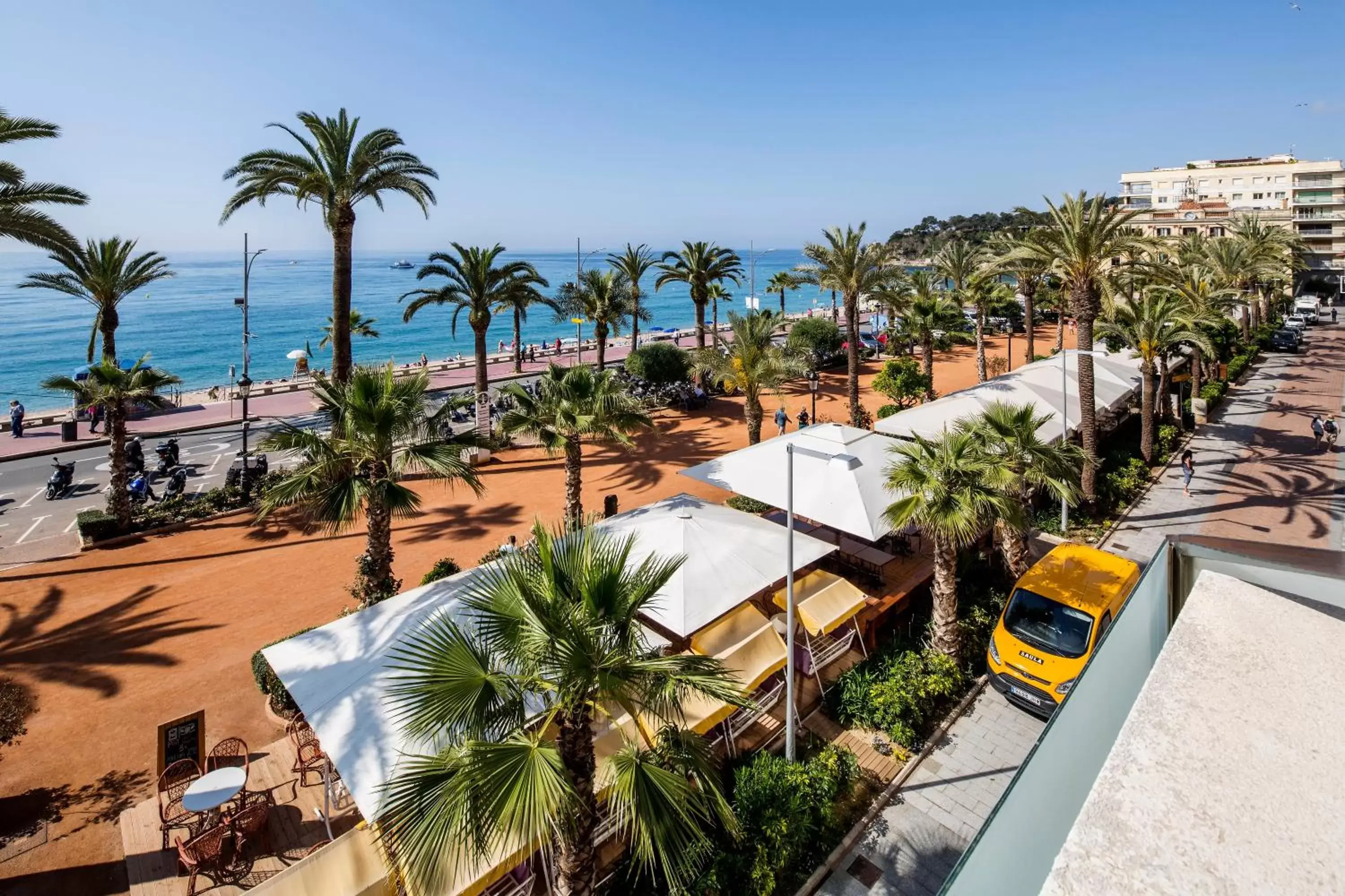 Sea view, Balcony/Terrace in URH Excelsior