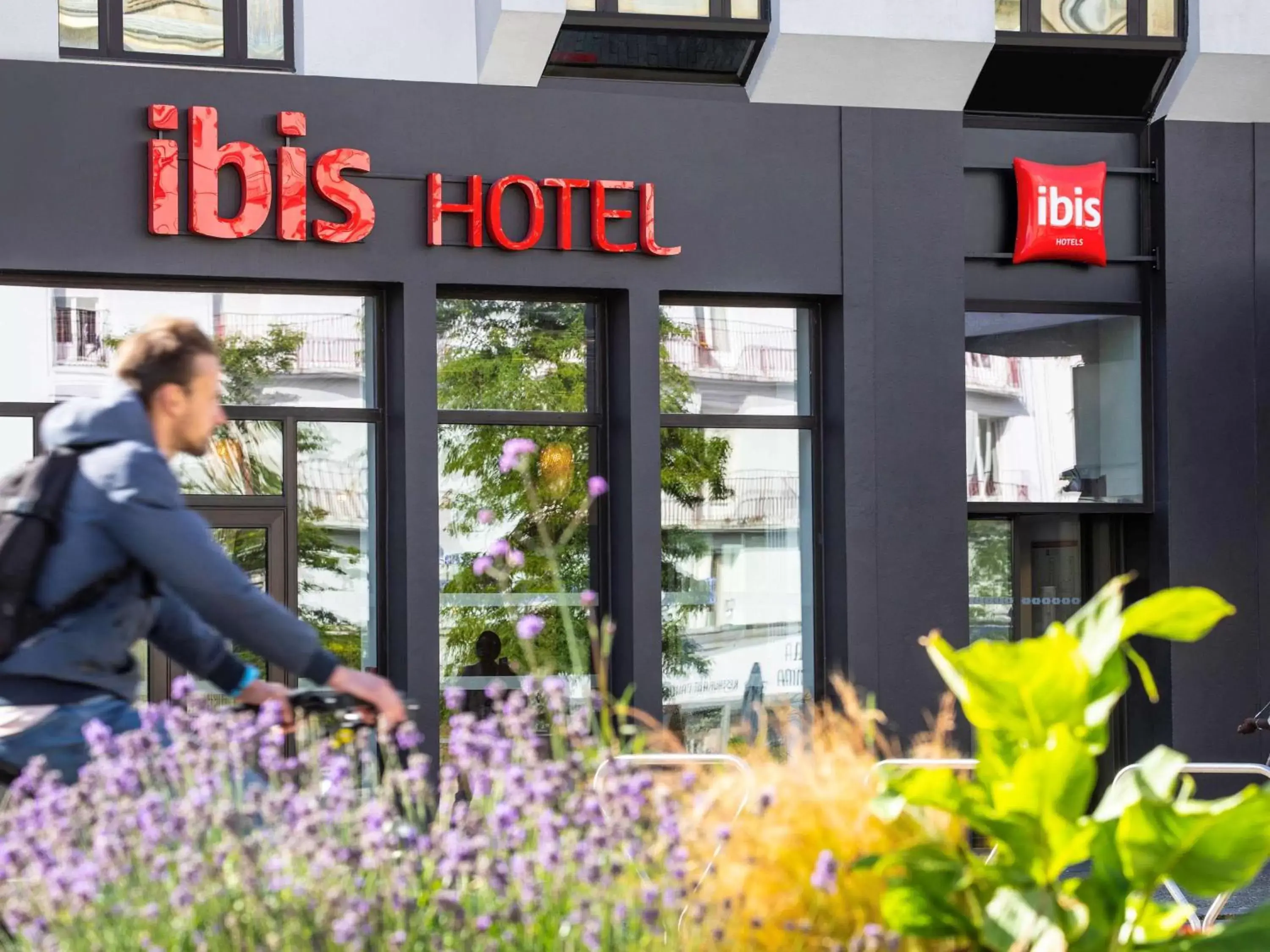 Property building in ibis Brest Centre