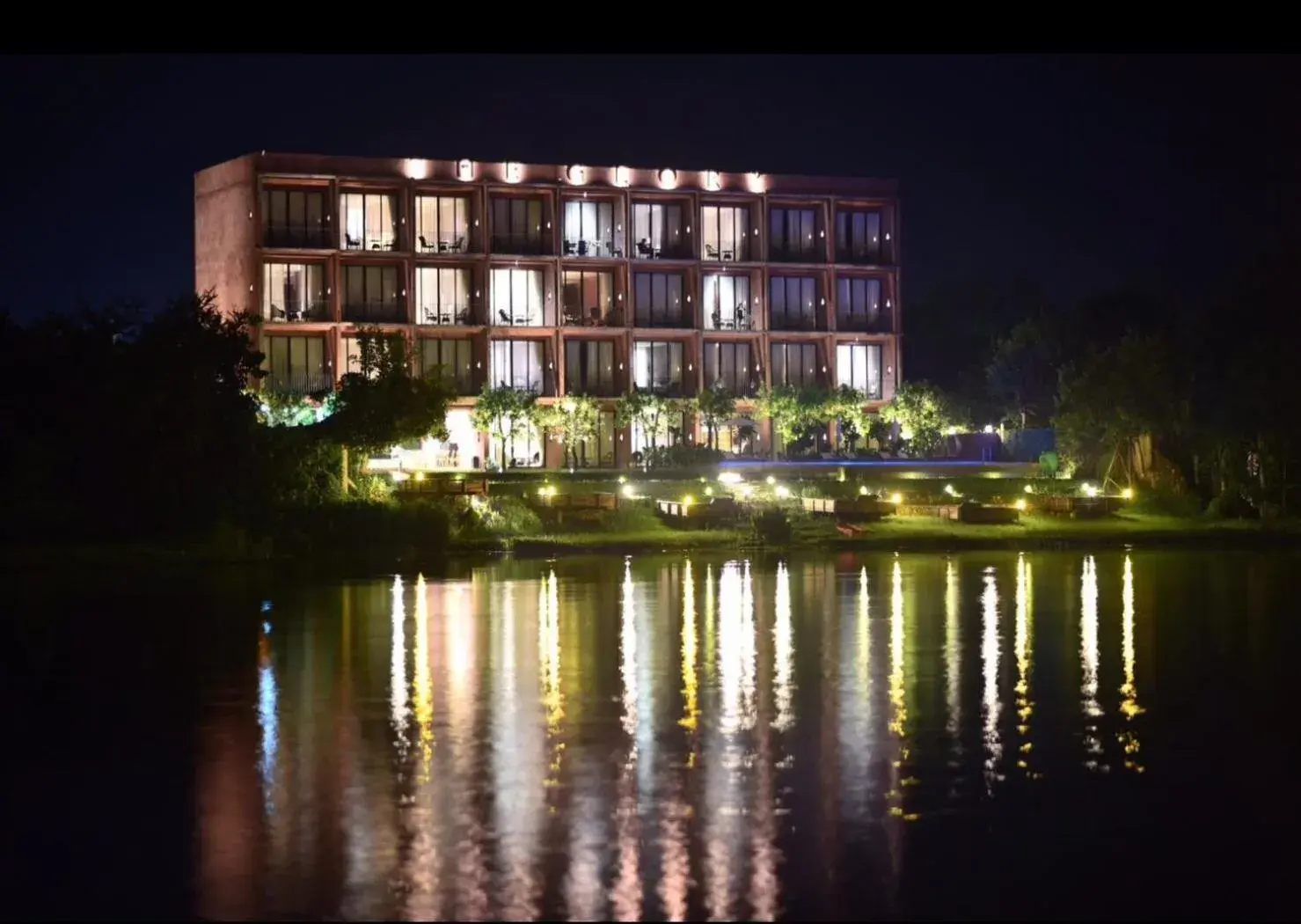 Property Building in The Glory River Kwai Hotel