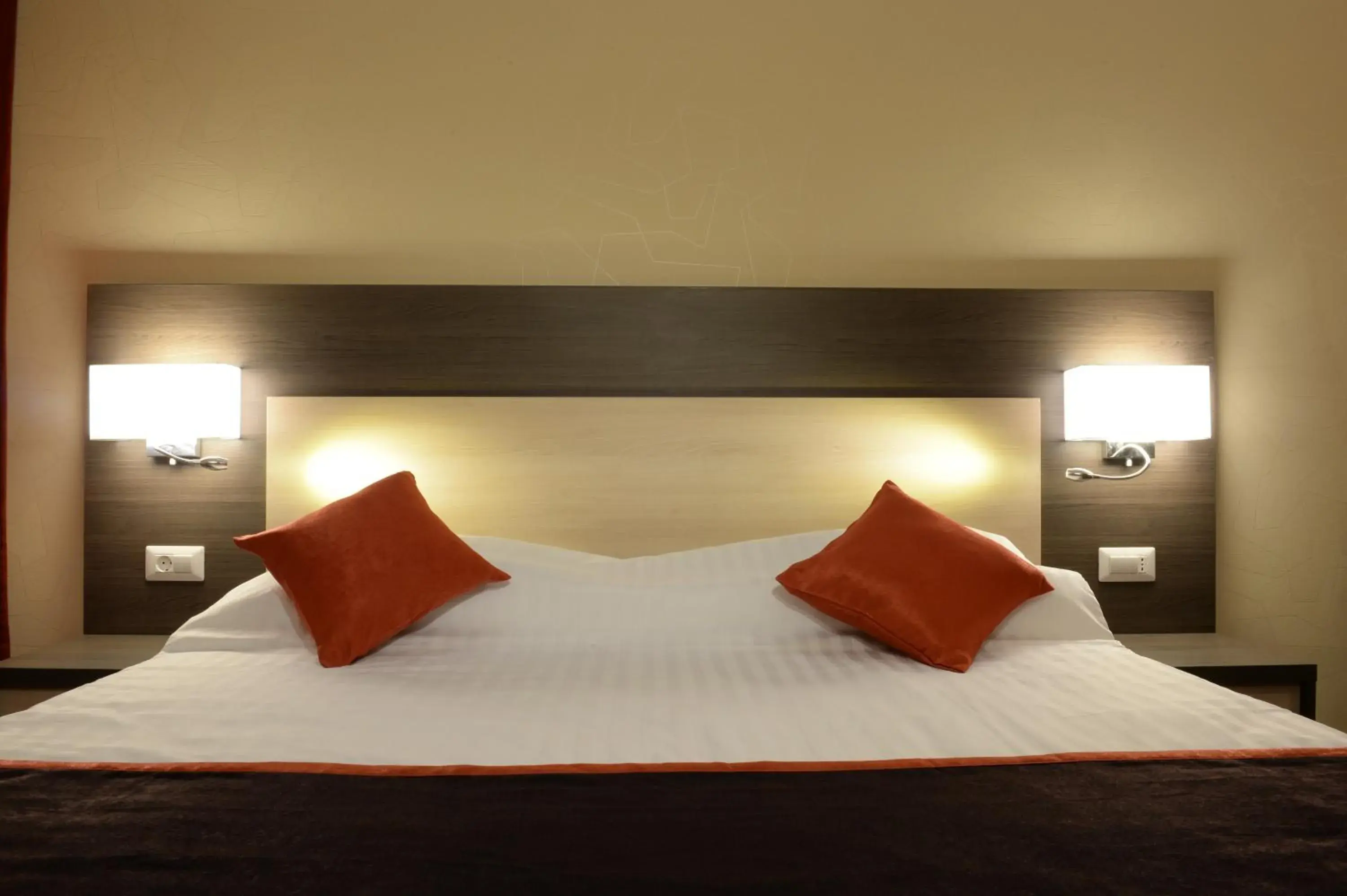 Bed in Hotel Galaxy