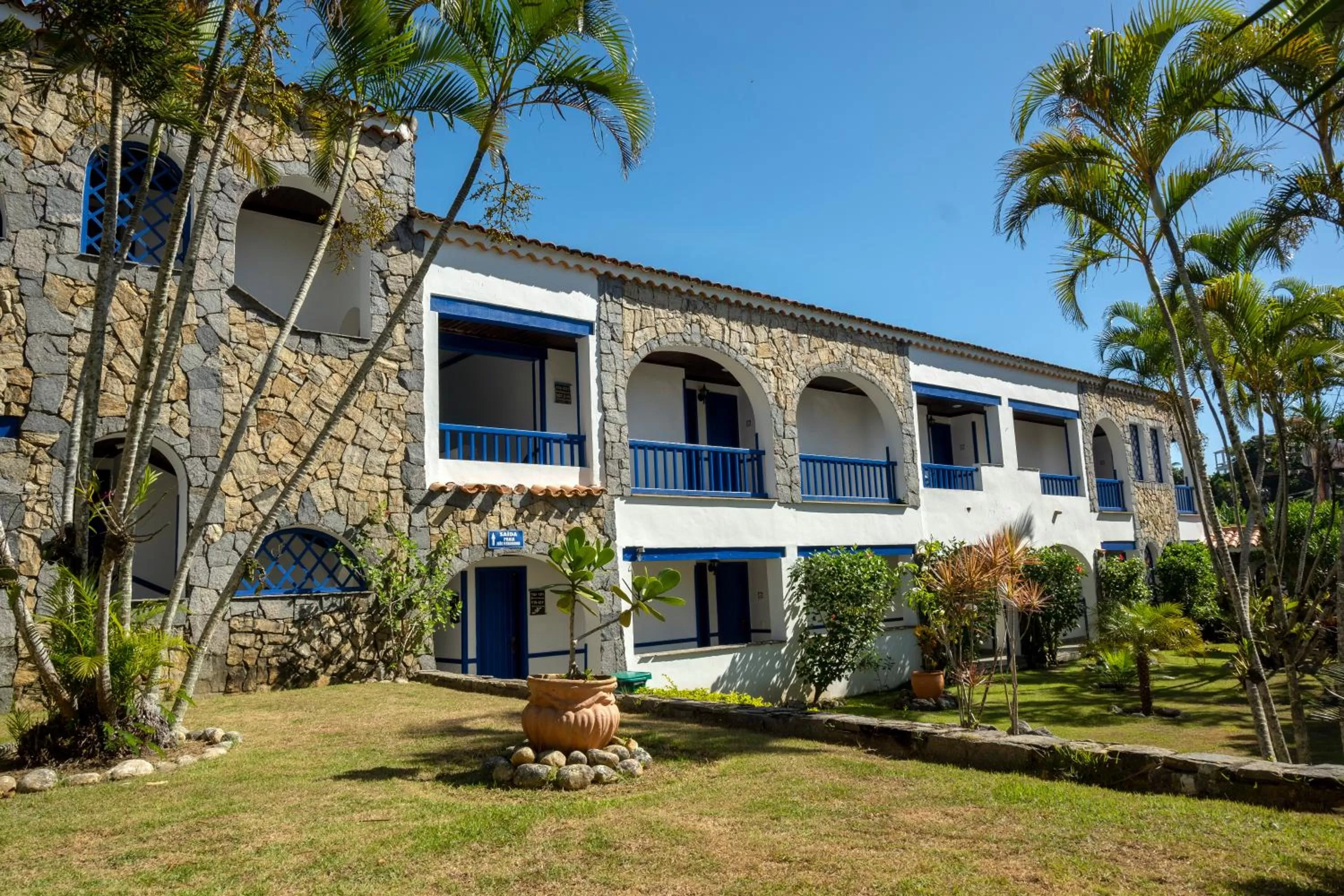 Day in Colonna Park Hotel